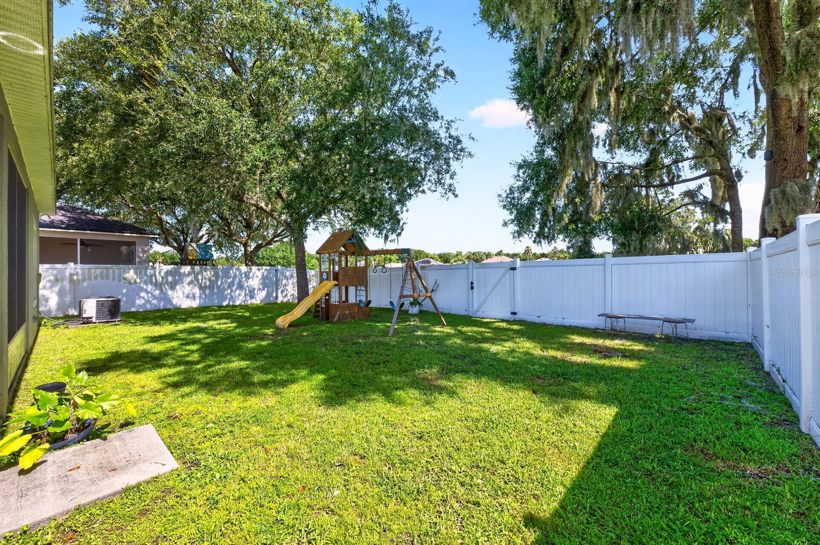 MALLORY SQUARE PH 01 - Residential
