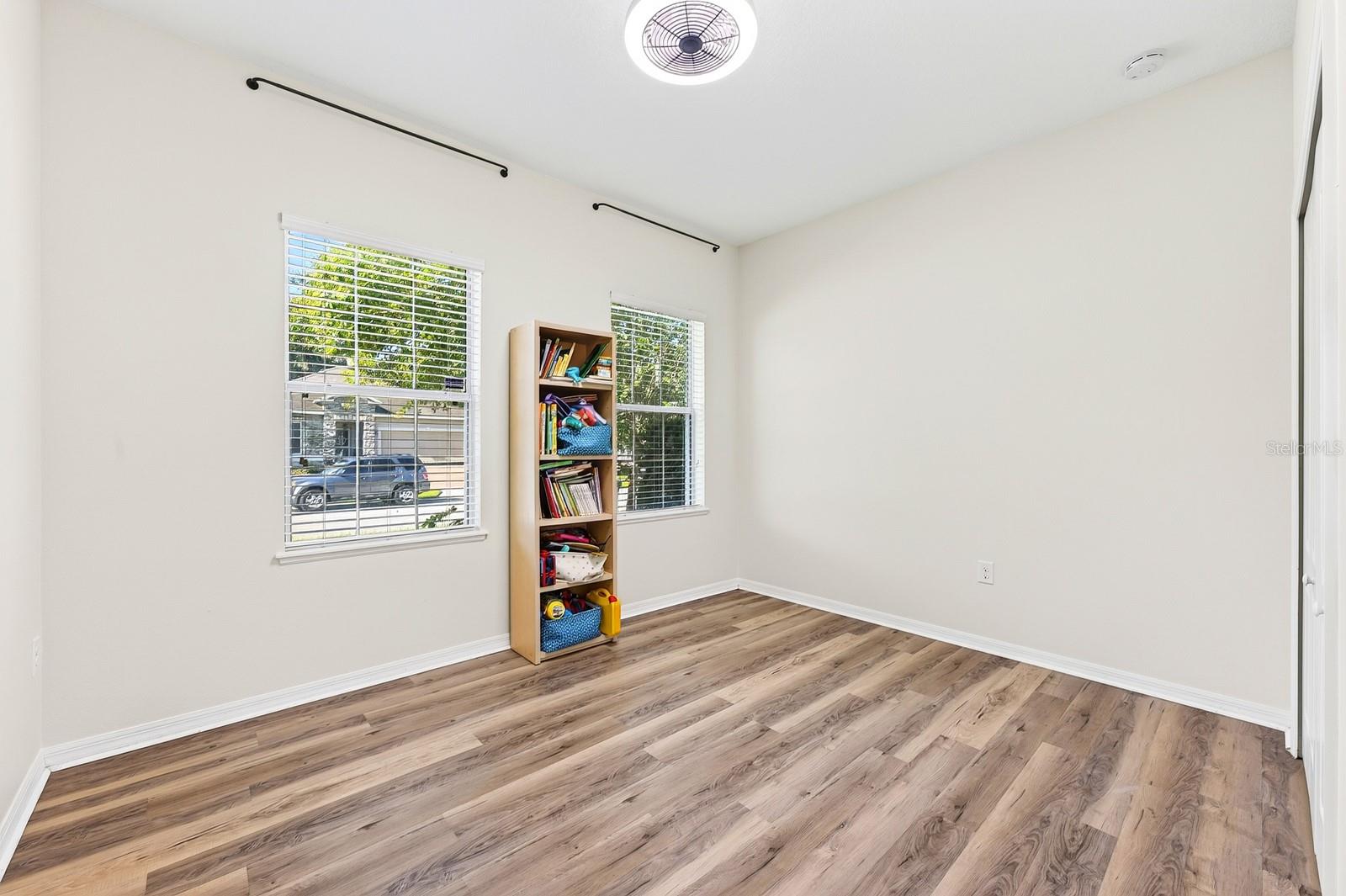 MALLORY SQUARE PH 01 - Residential