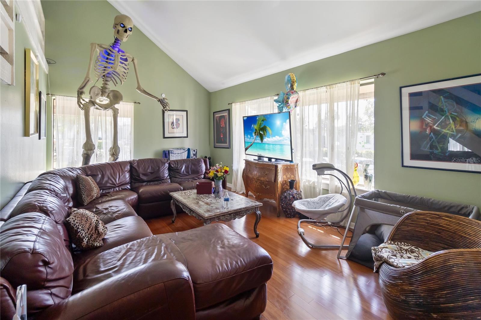 ORIENTA POINT CONDO 1 - Residential