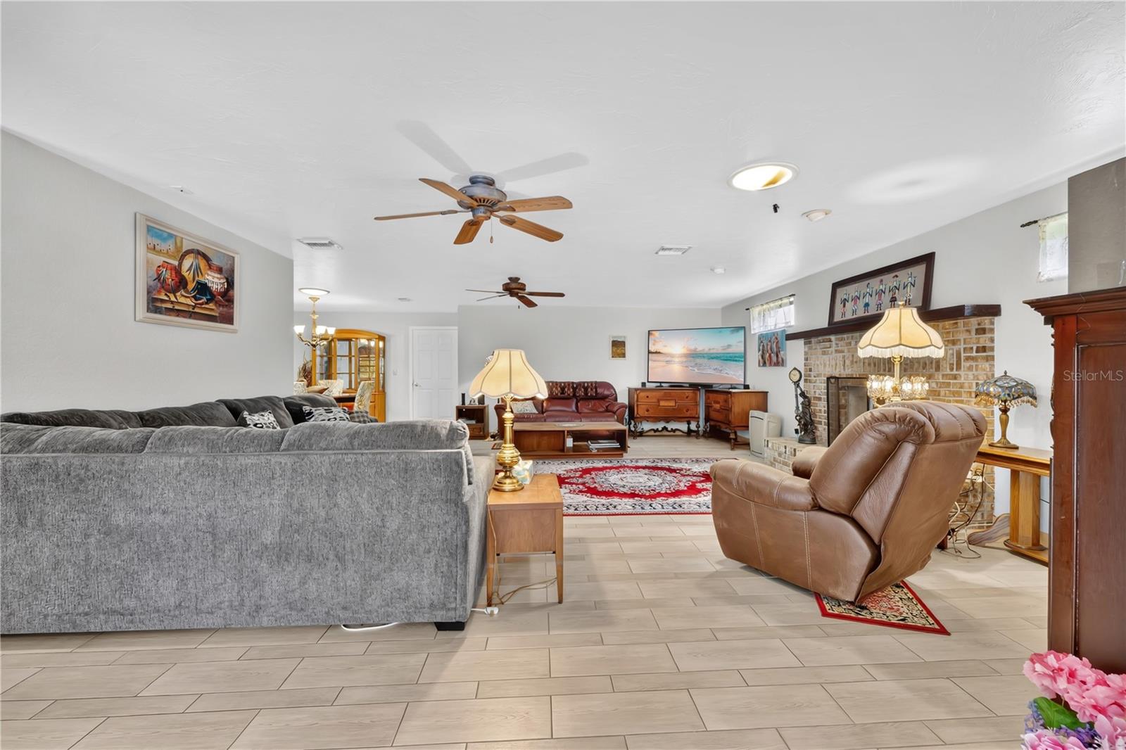 SPRING HILL - Residential