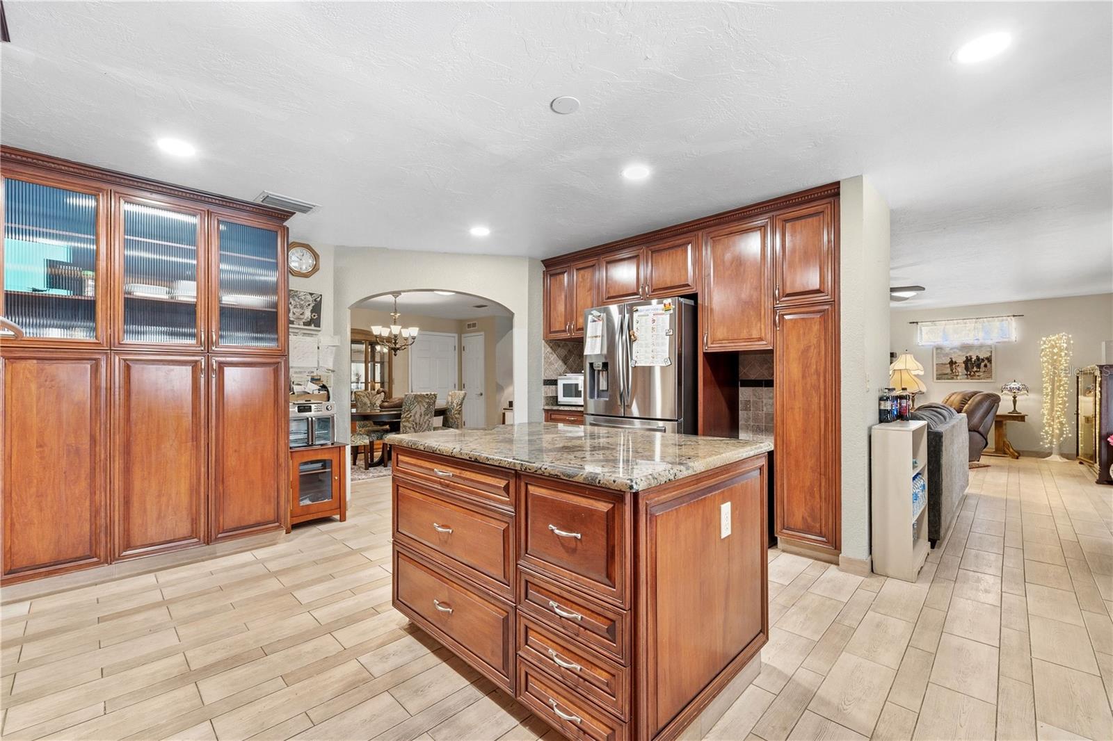 SPRING HILL - Residential