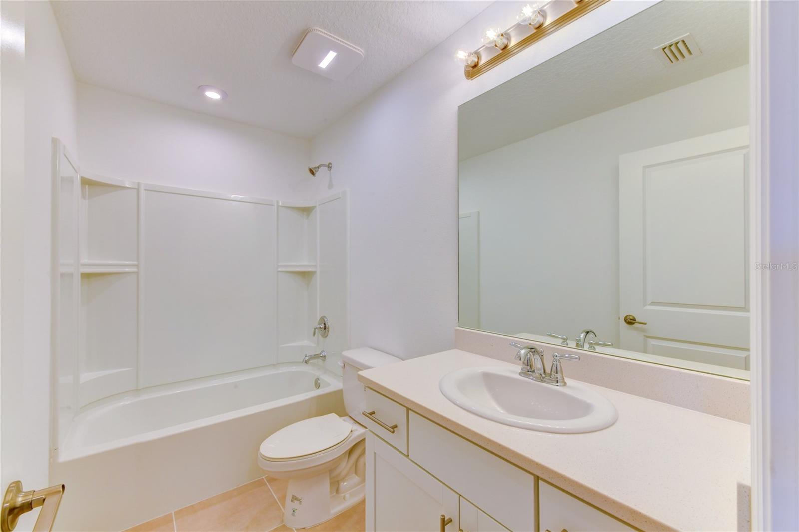 PALMERO - Residential Lease
