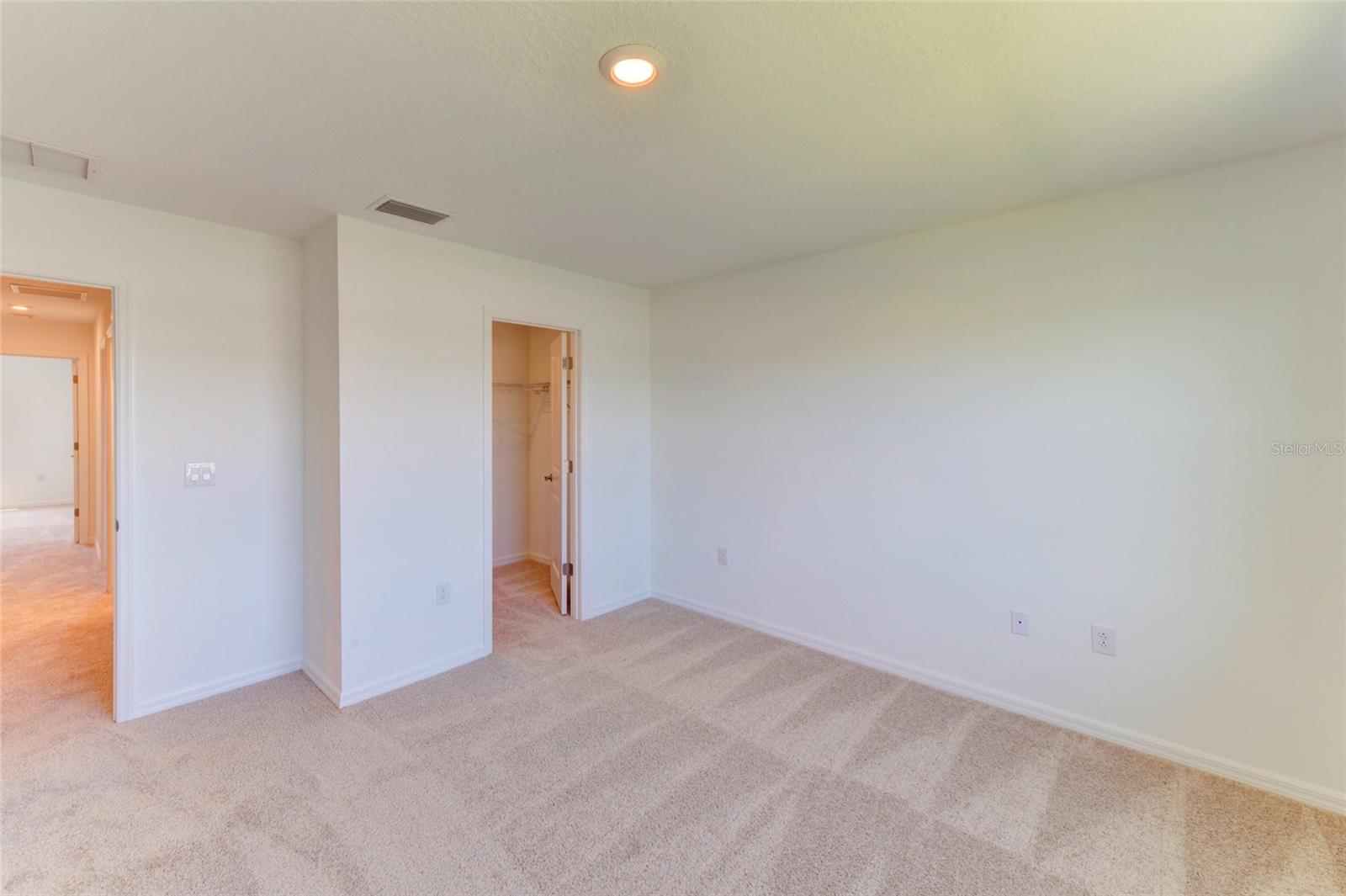 PALMERO - Residential Lease