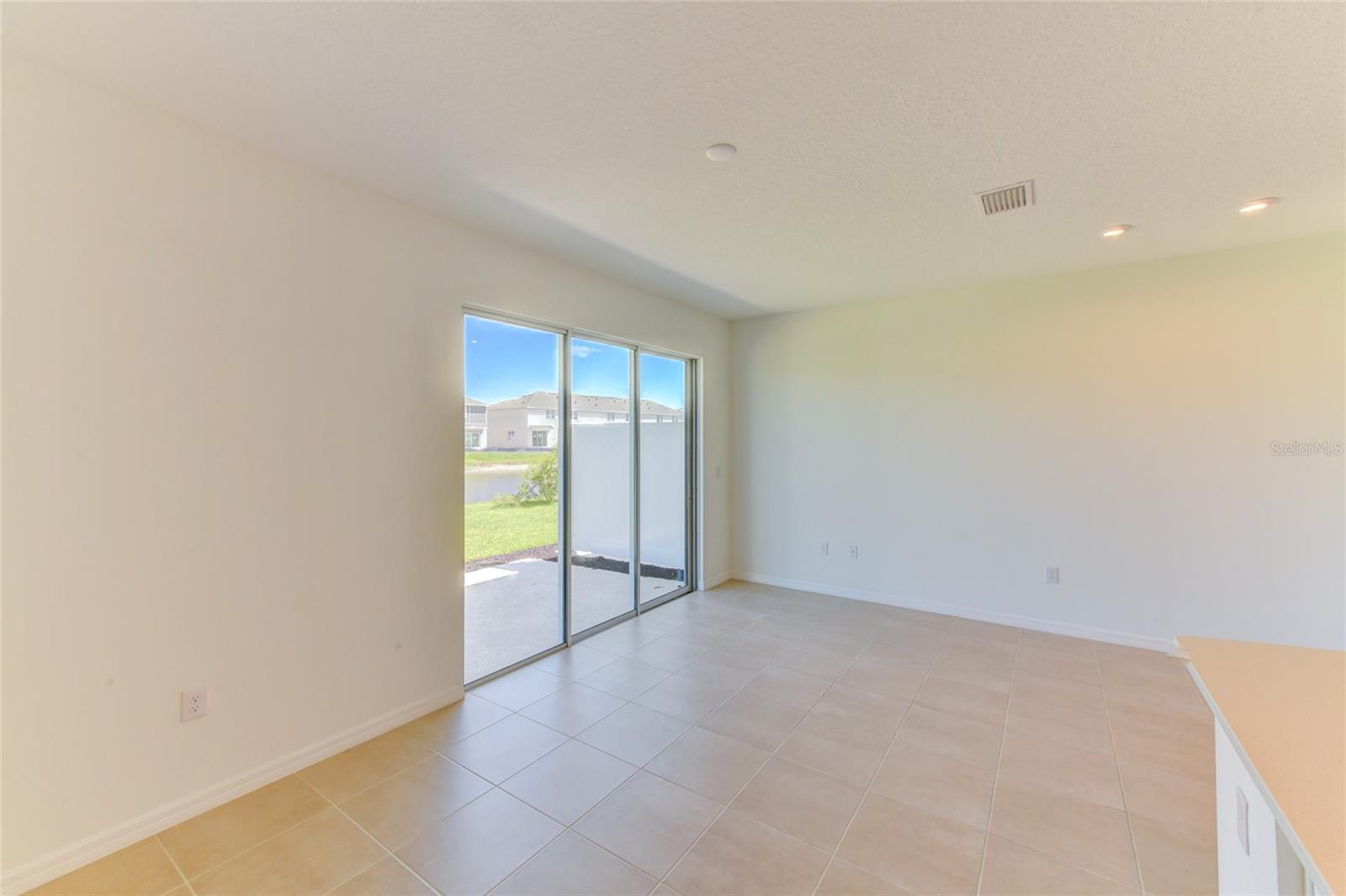 PALMERO - Residential Lease