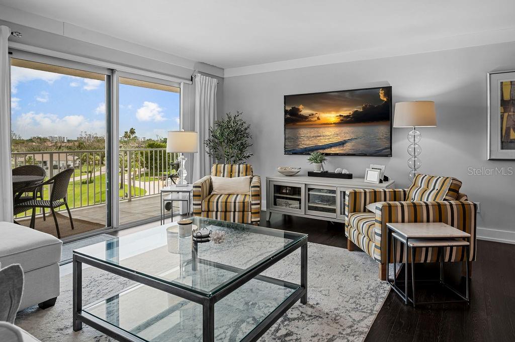 ISLANDER CLUB OF LONGBOAT - Residential