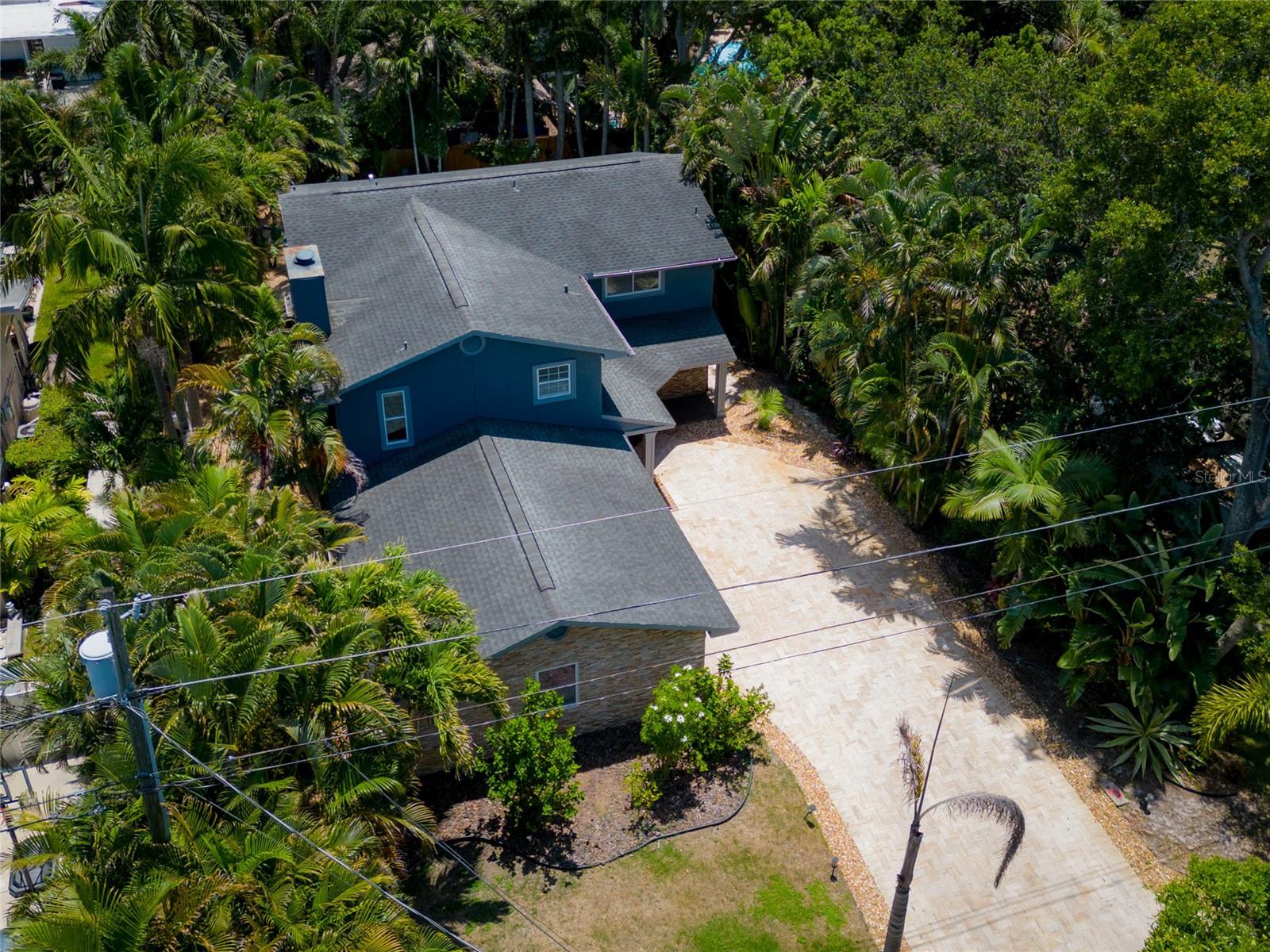COUNTRY GENTLEMEN ACRES - Residential