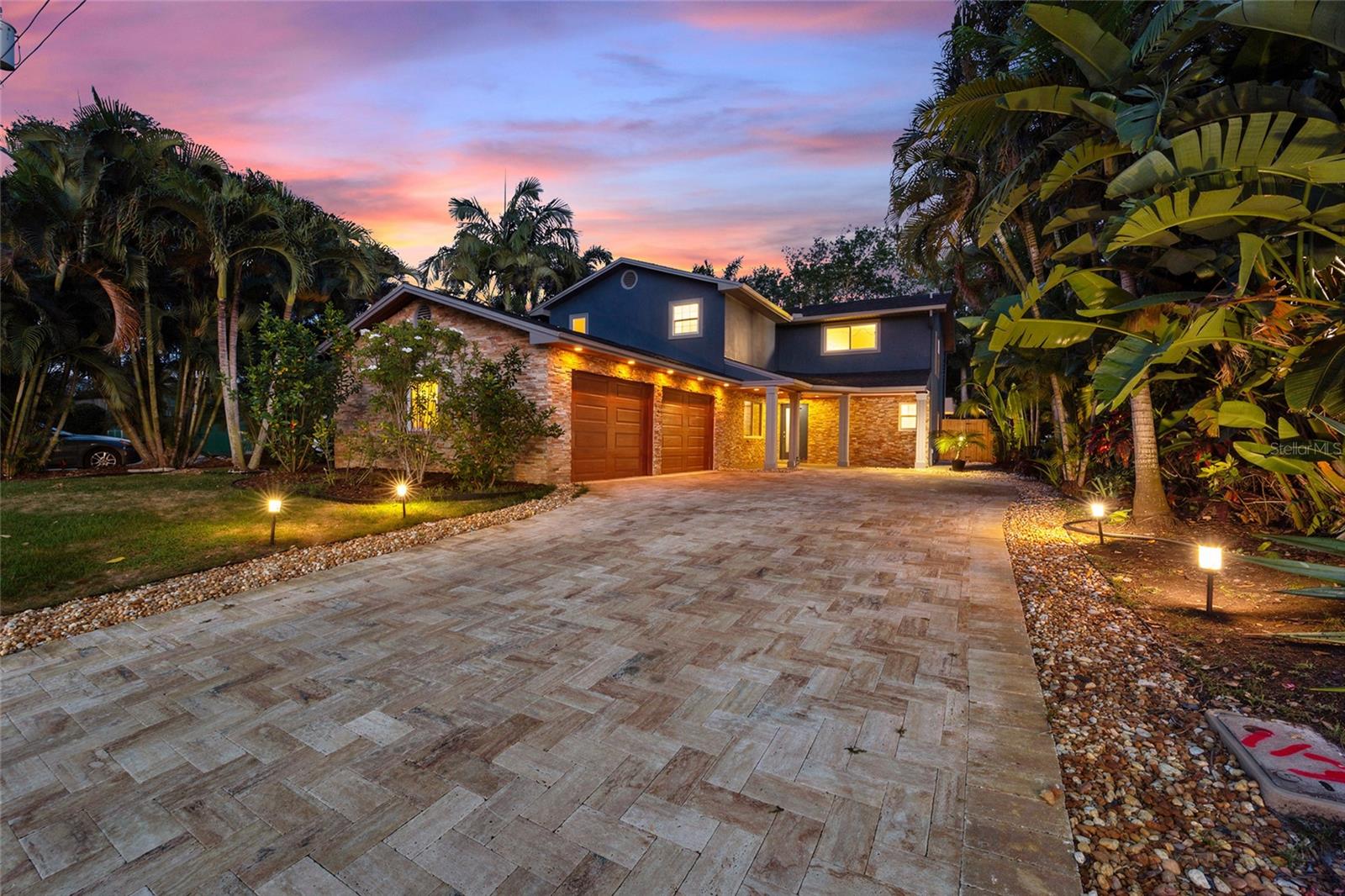 COUNTRY GENTLEMEN ACRES - Residential