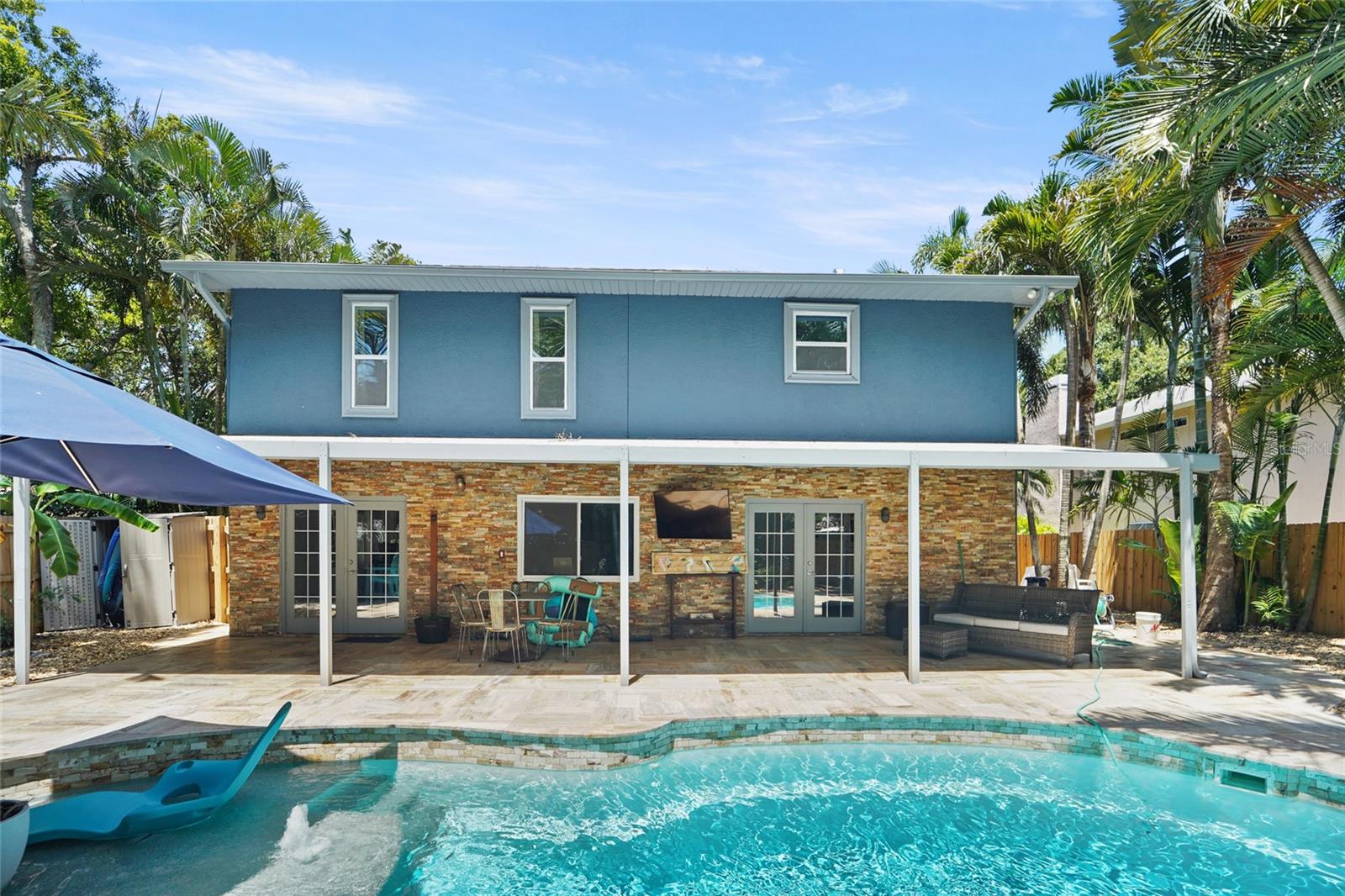 COUNTRY GENTLEMEN ACRES - Residential
