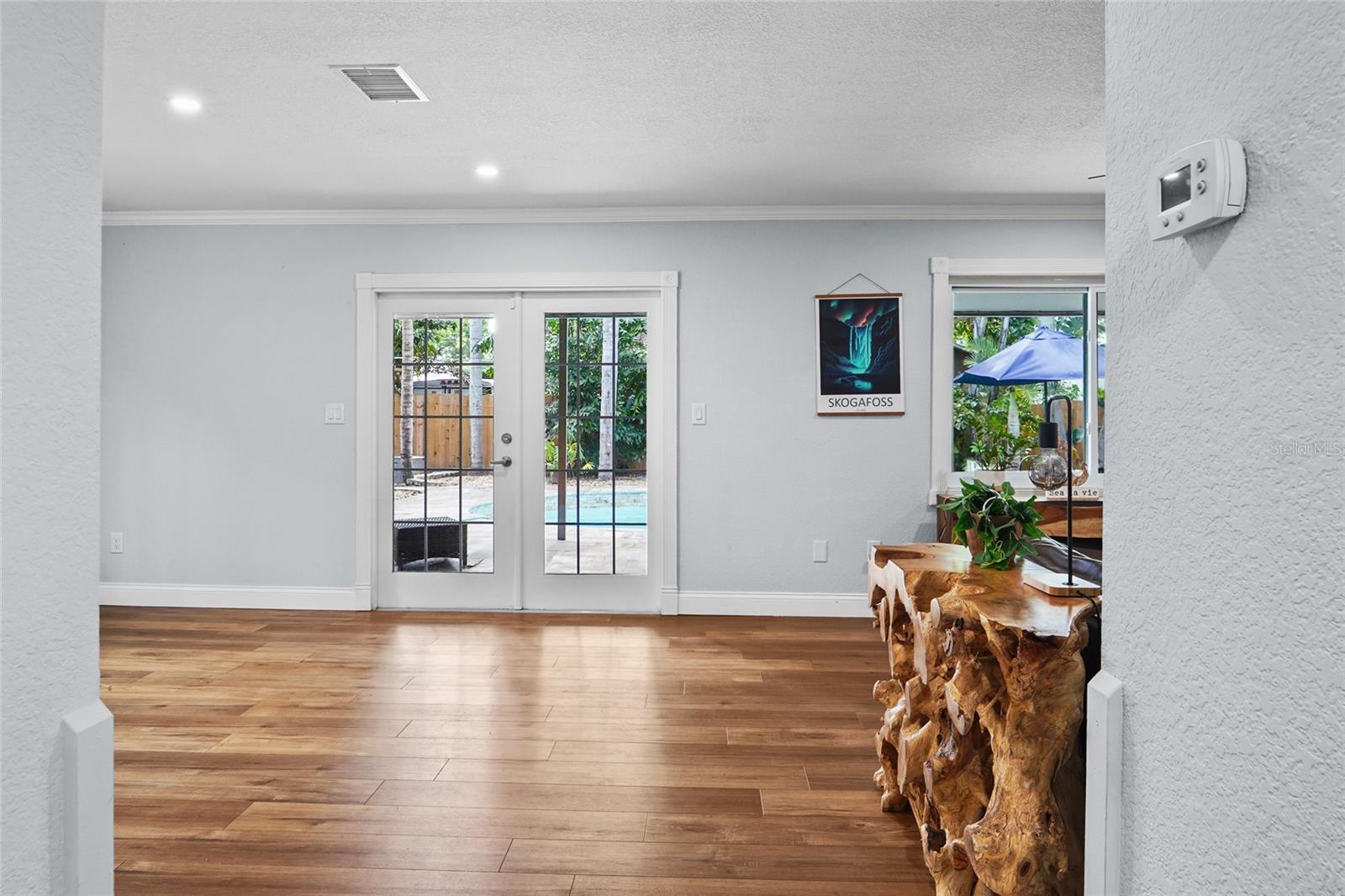 COUNTRY GENTLEMEN ACRES - Residential