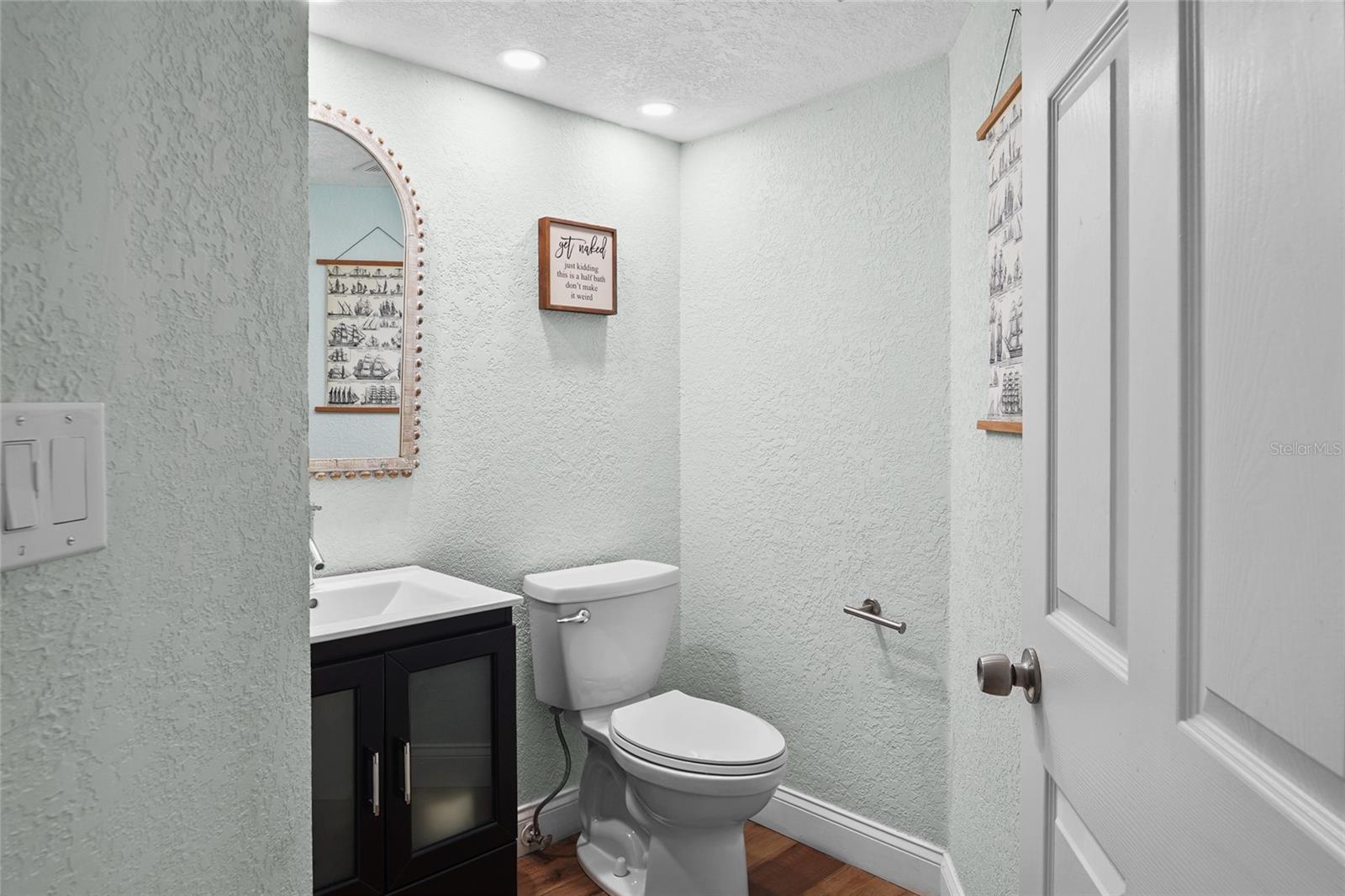 COUNTRY GENTLEMEN ACRES - Residential