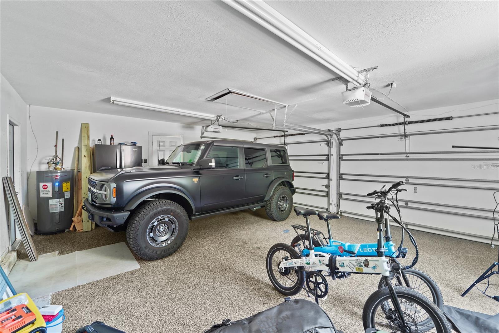 COUNTRY GENTLEMEN ACRES - Residential