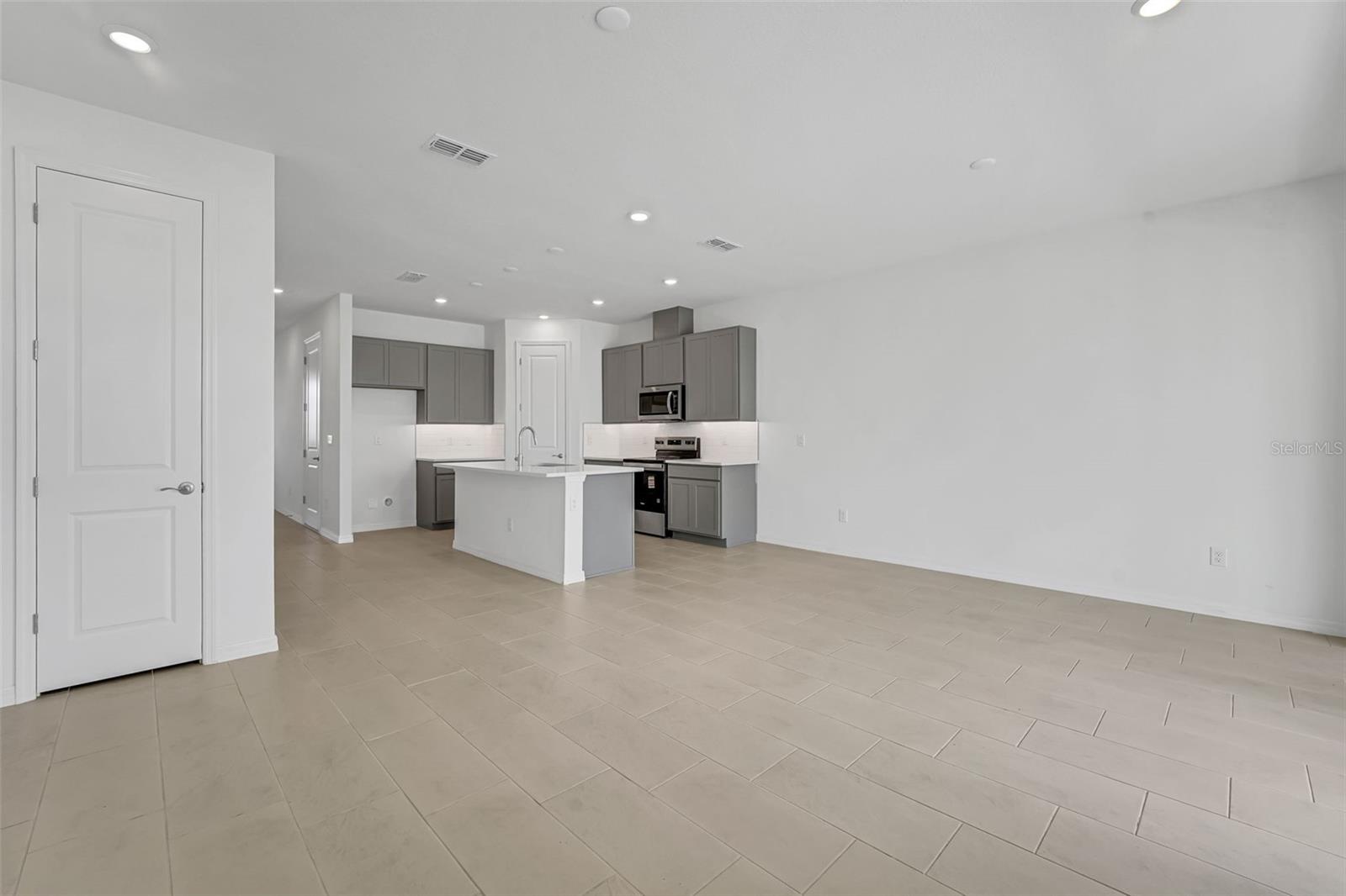 SHORES AT MIRADA - Residential