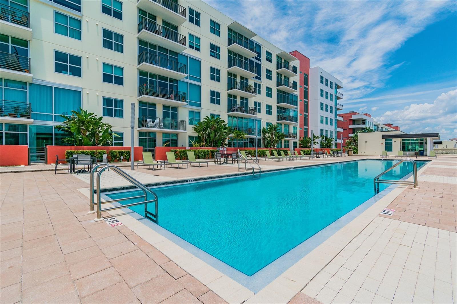 GRAND CENTRAL AT KENNEDY RESID - Residential Lease