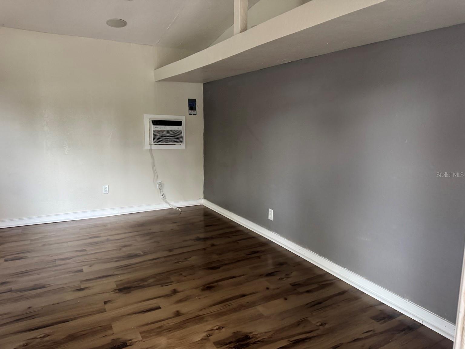 LAKE PADGETT ESTATES - Residential Lease