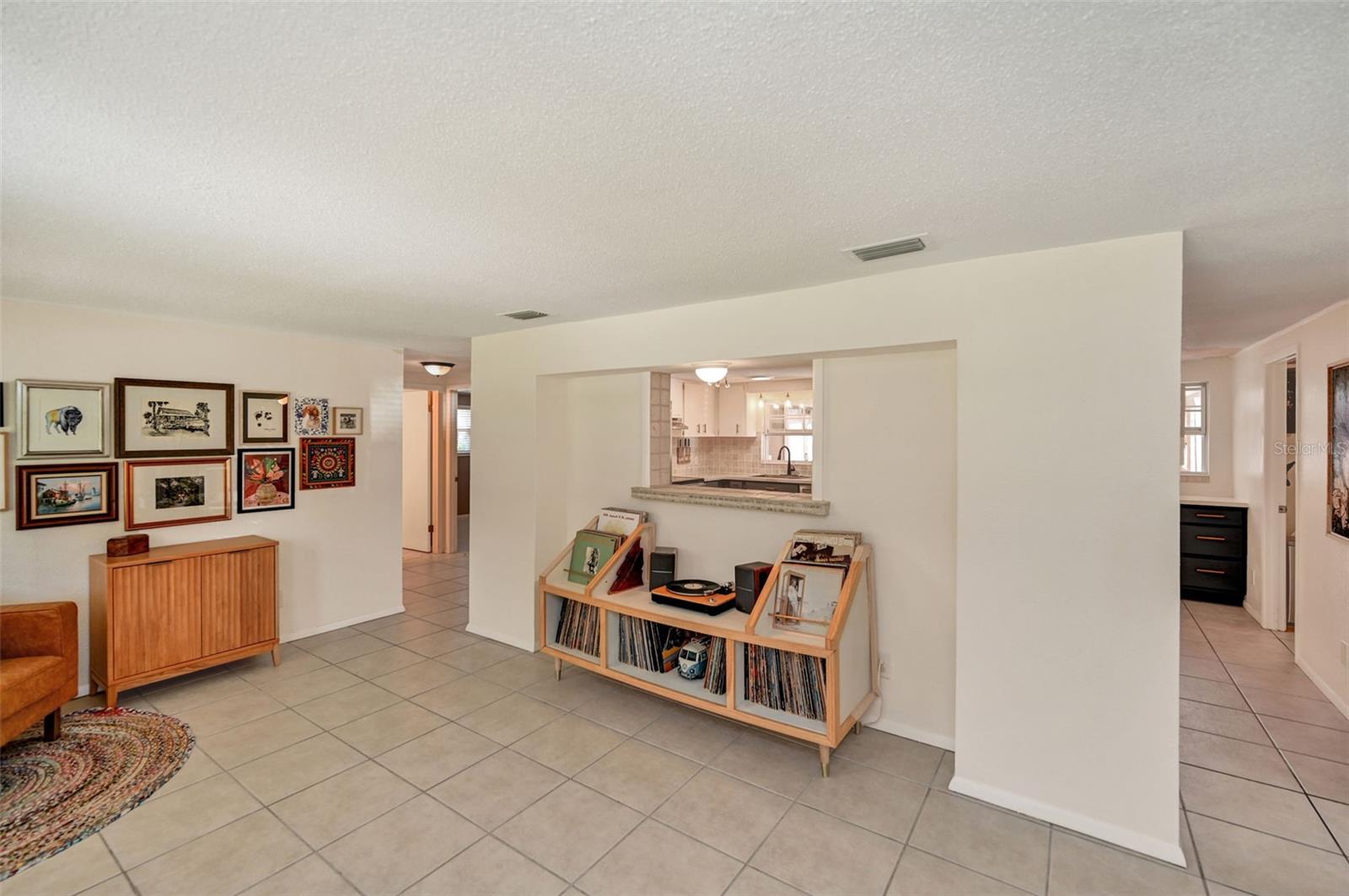 HOURGLASS LAKE REP - Residential
