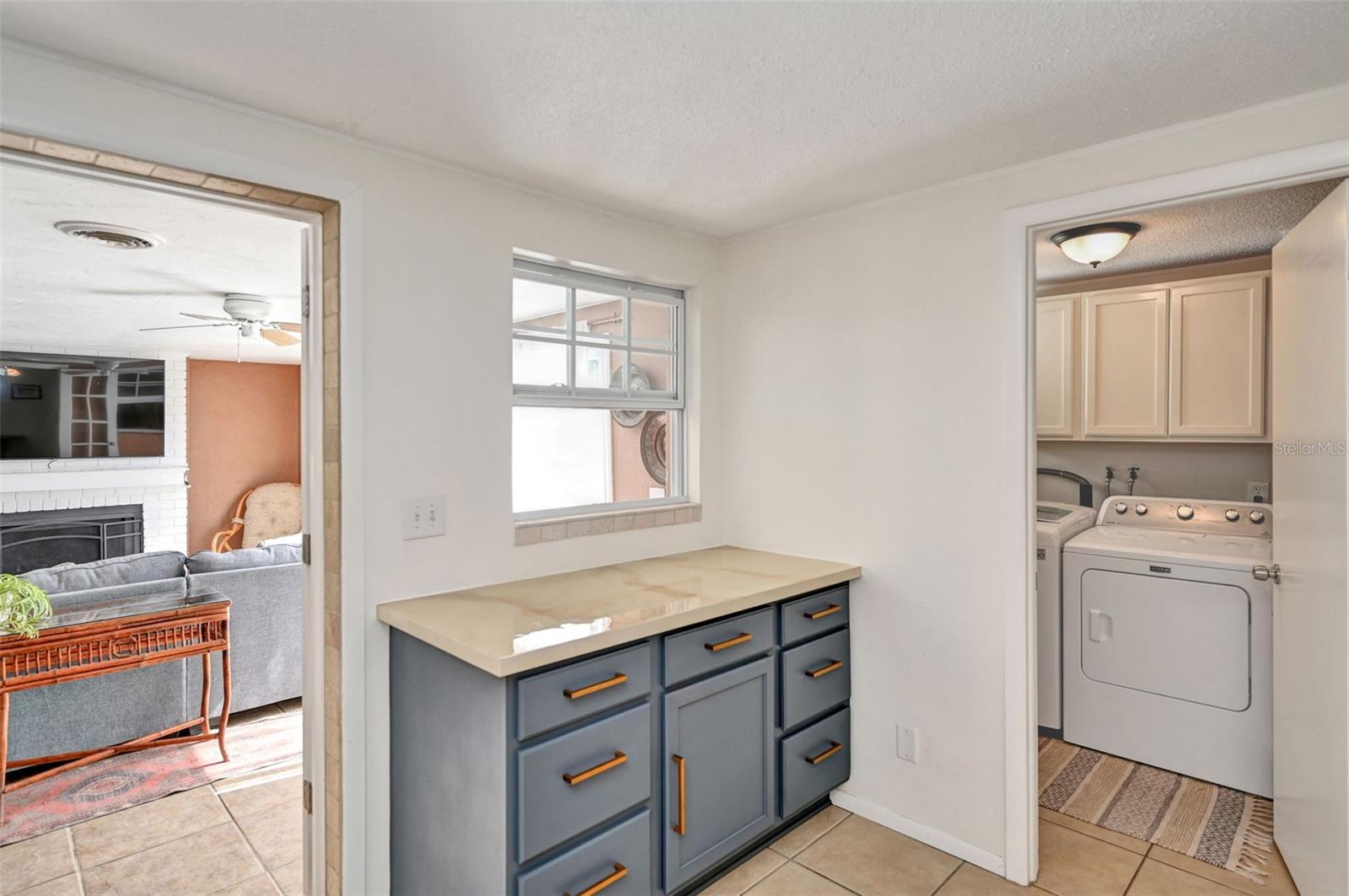 HOURGLASS LAKE REP - Residential