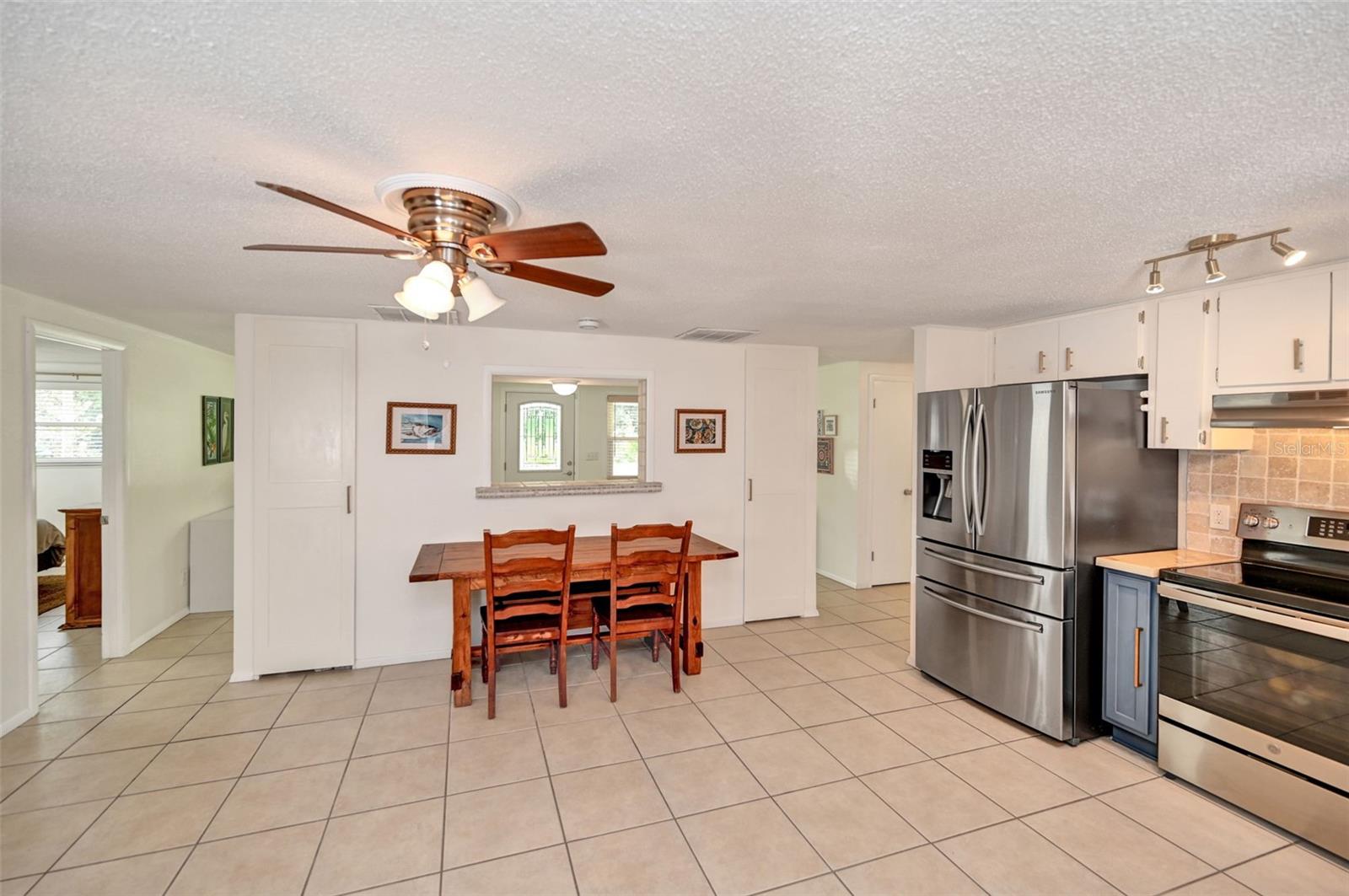 HOURGLASS LAKE REP - Residential