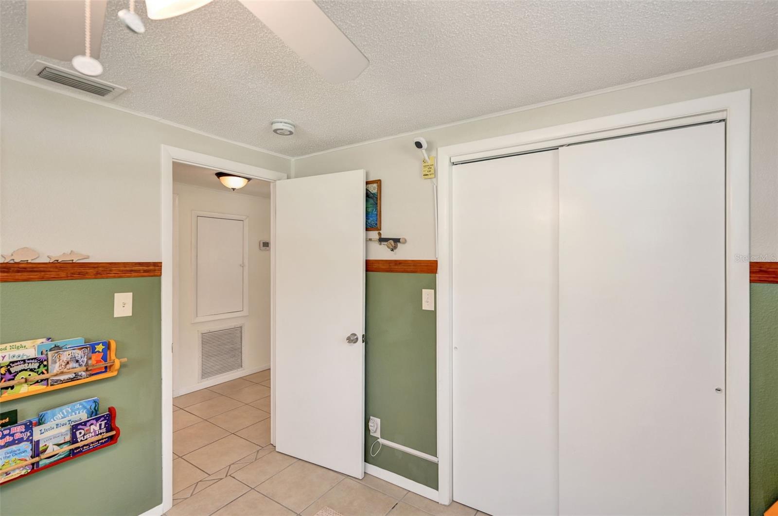 HOURGLASS LAKE REP - Residential