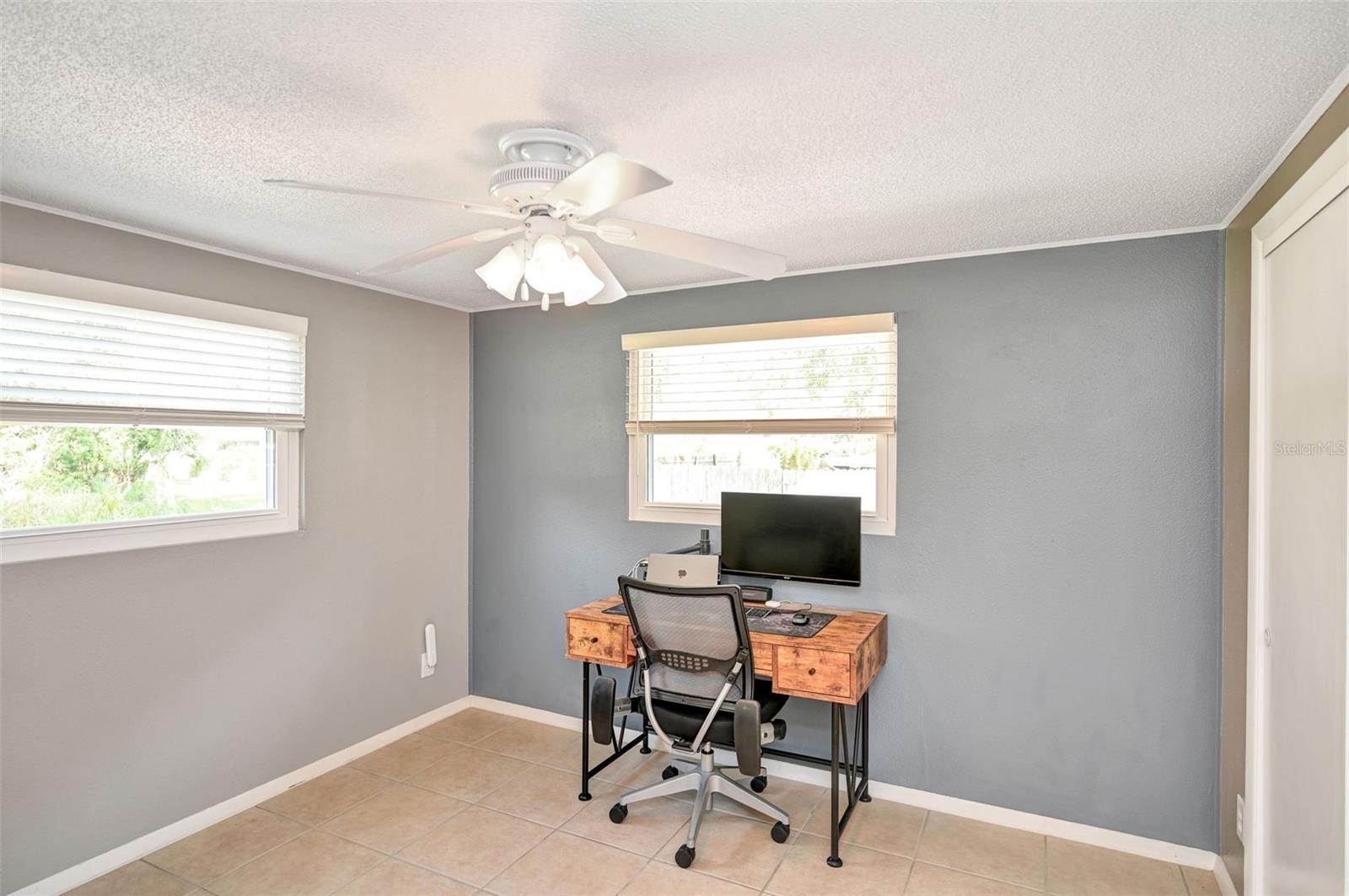 HOURGLASS LAKE REP - Residential