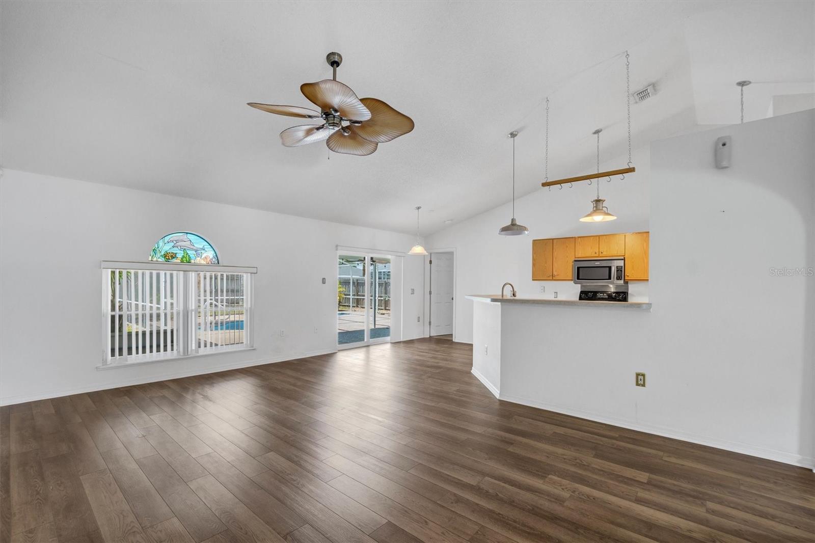SUNSET COVE PH 01 - Residential