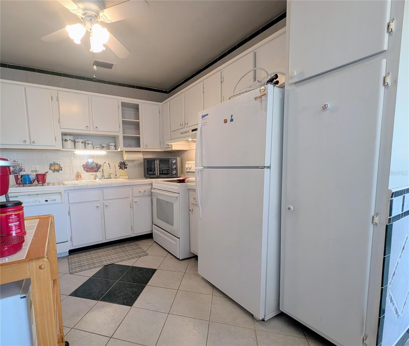 SEMINOLE GARDEN APTS CO-OP - Residential
