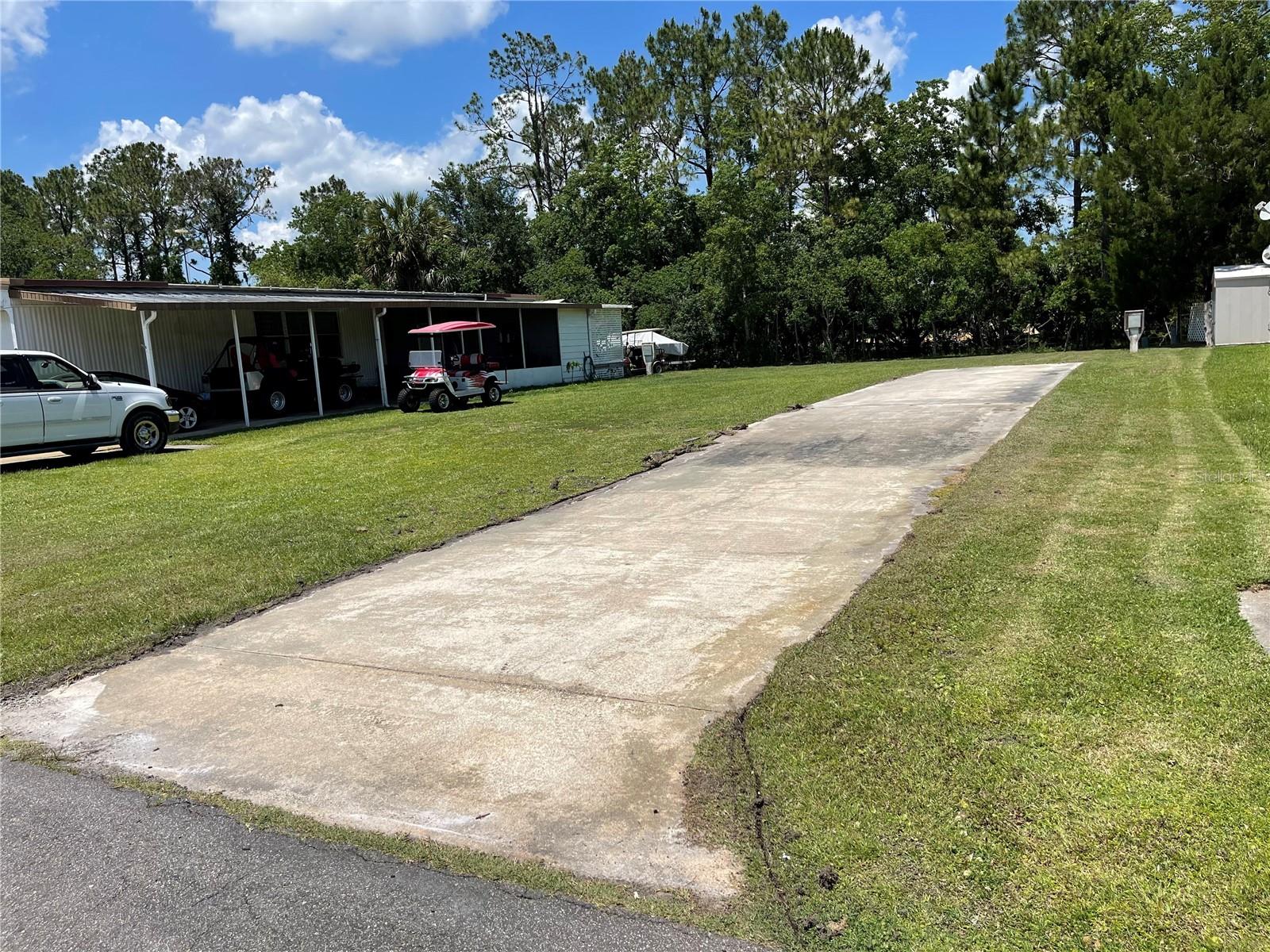LEISURE WORLD PARK - Land