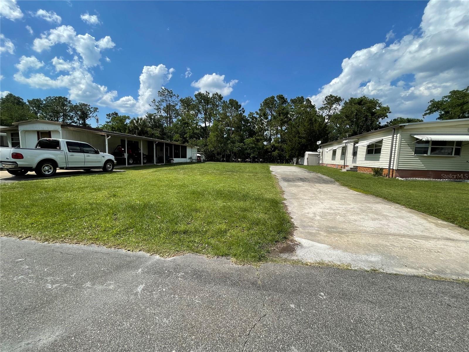 LEISURE WORLD PARK - Land