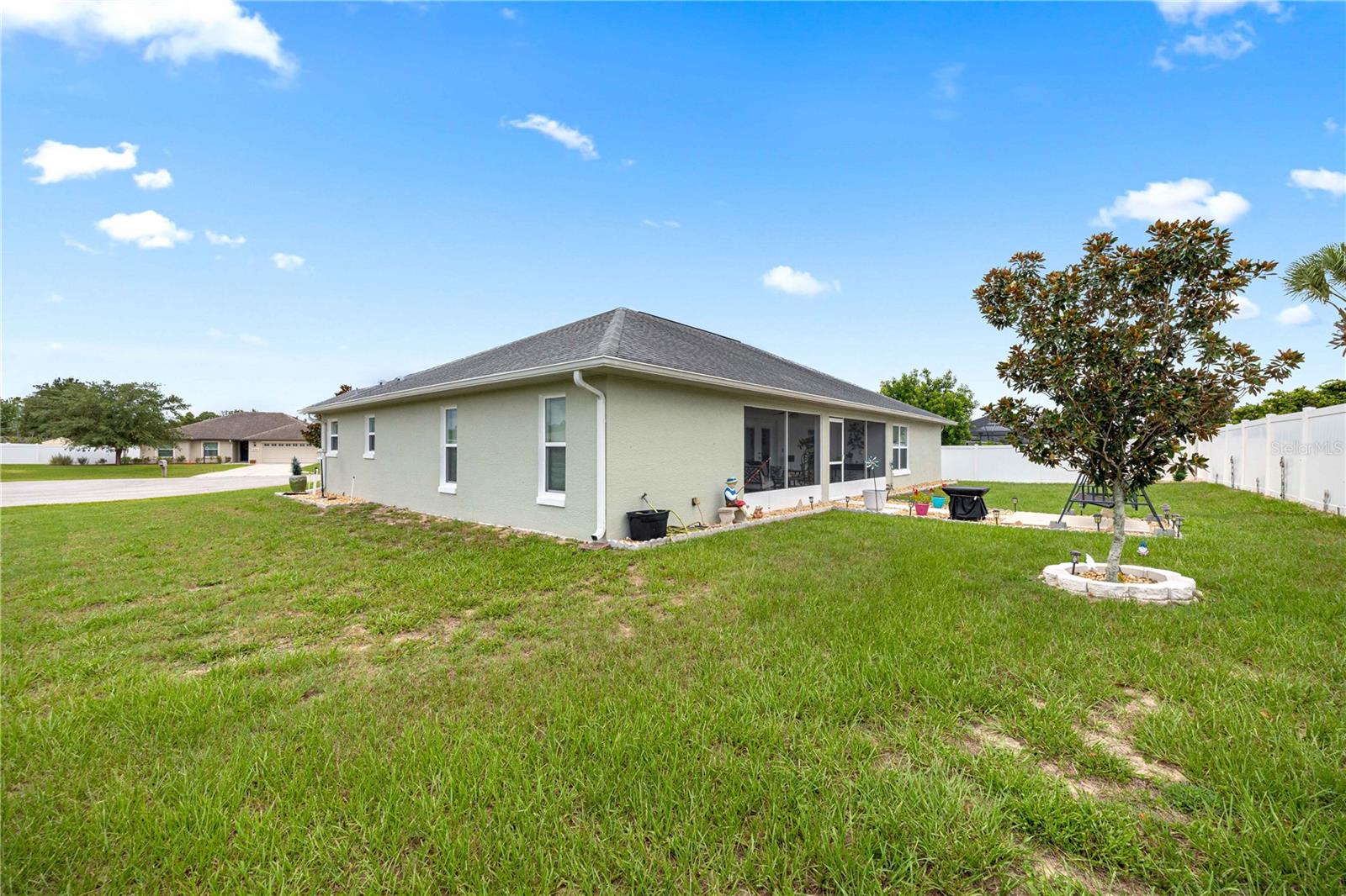 MEADOW GLENN UN 01 - Residential