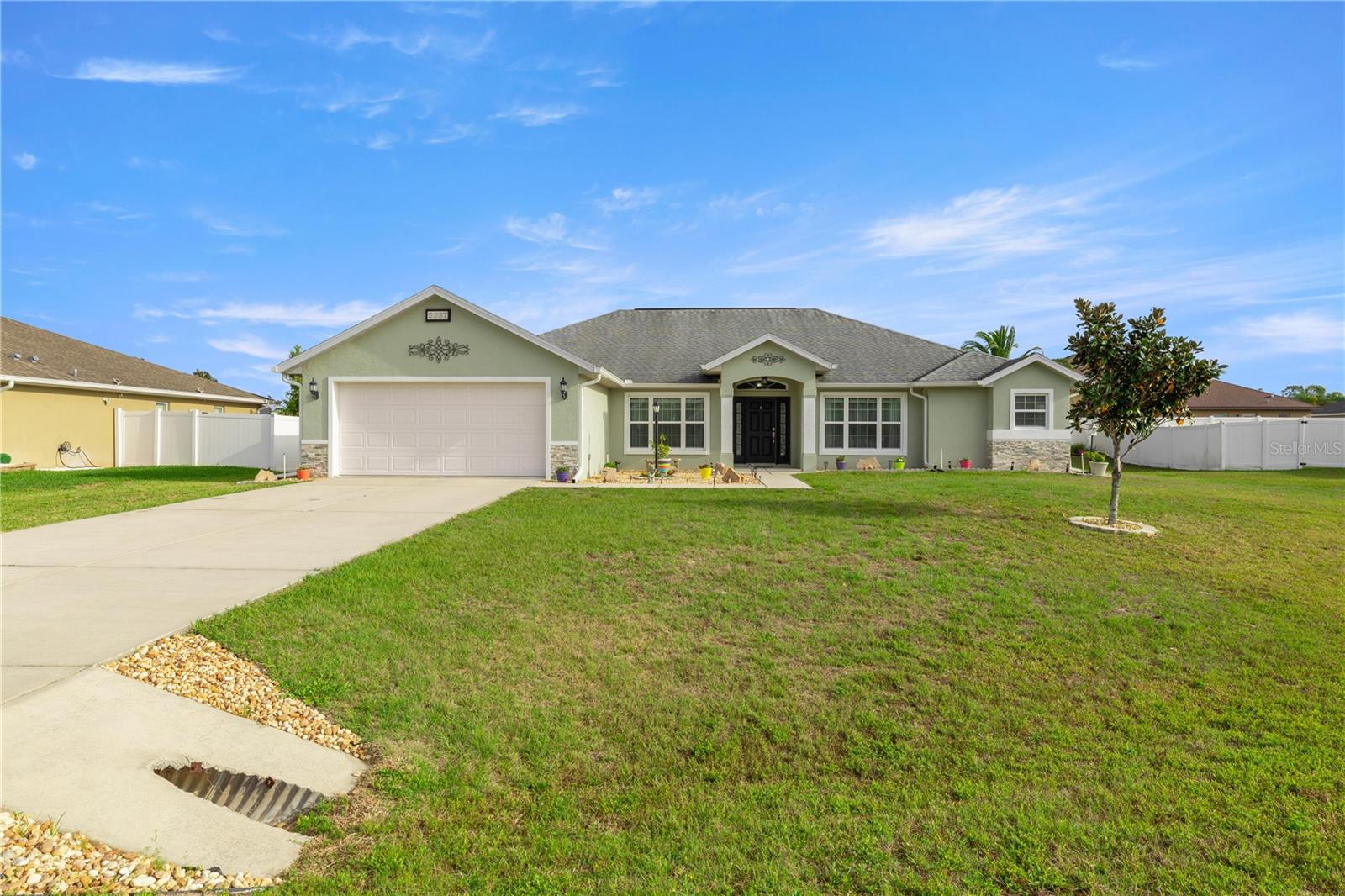 MEADOW GLENN UN 01 - Residential