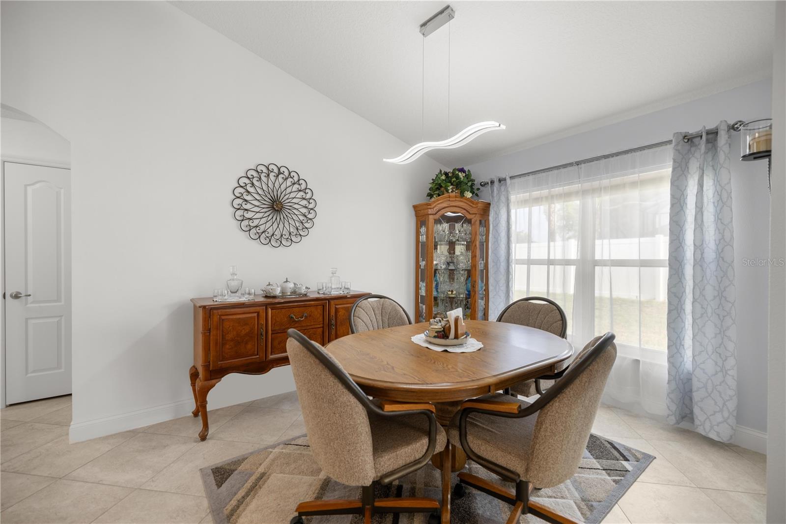 MEADOW GLENN UN 01 - Residential