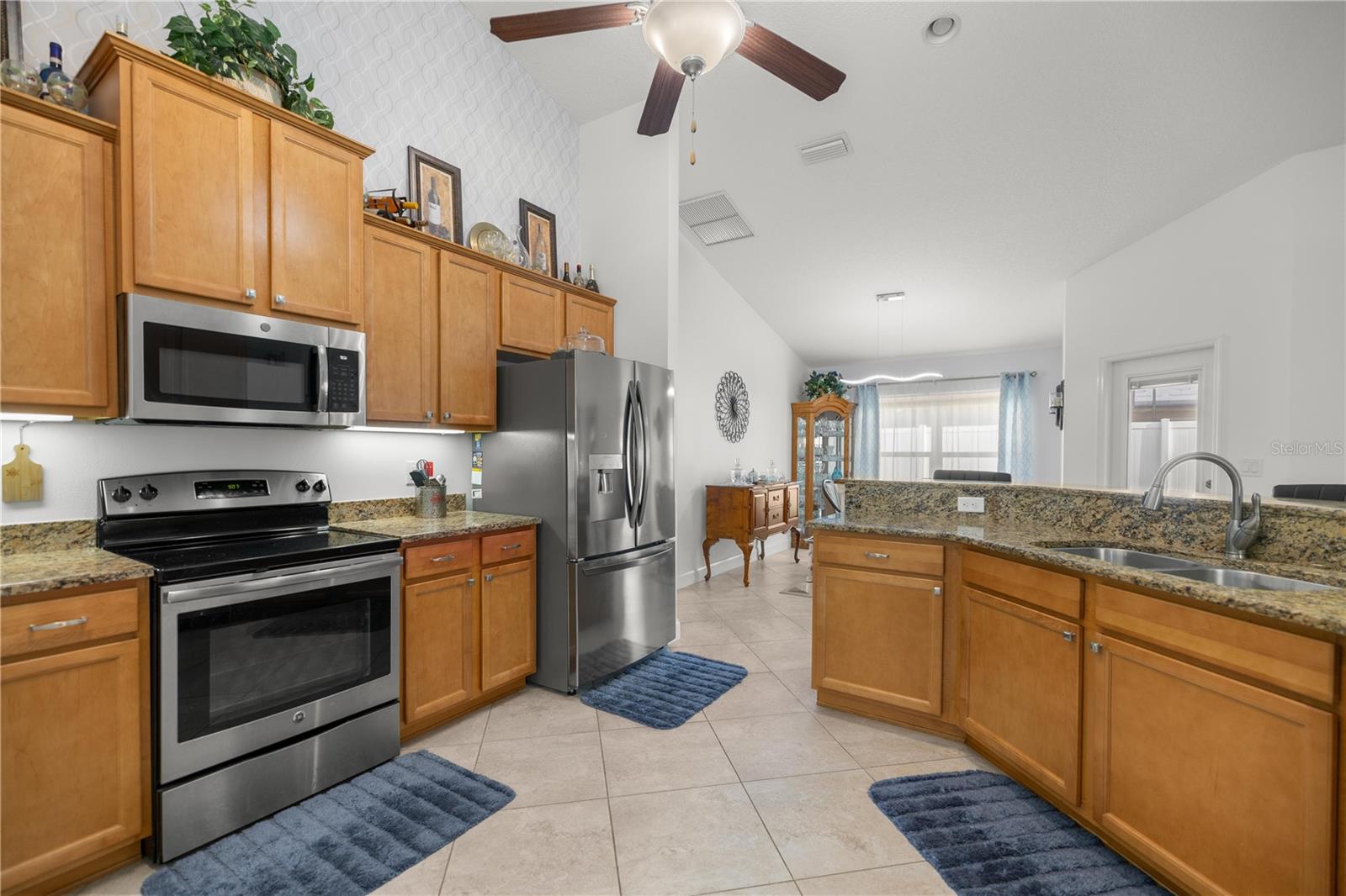 MEADOW GLENN UN 01 - Residential