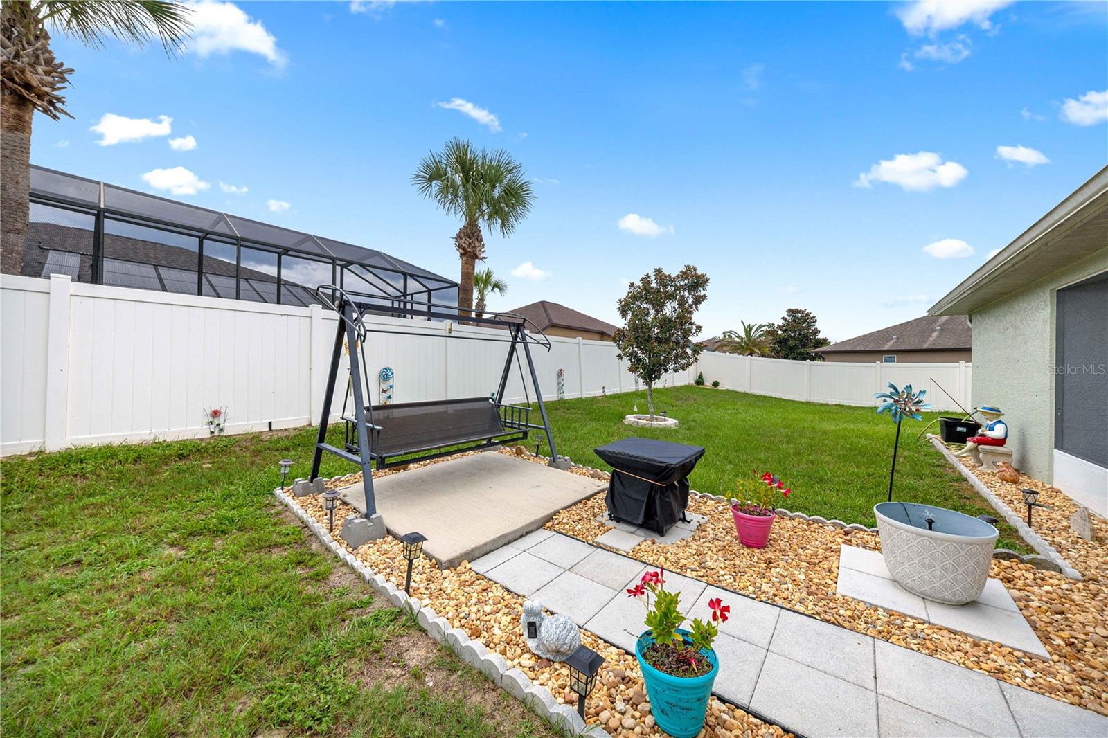 MEADOW GLENN UN 01 - Residential