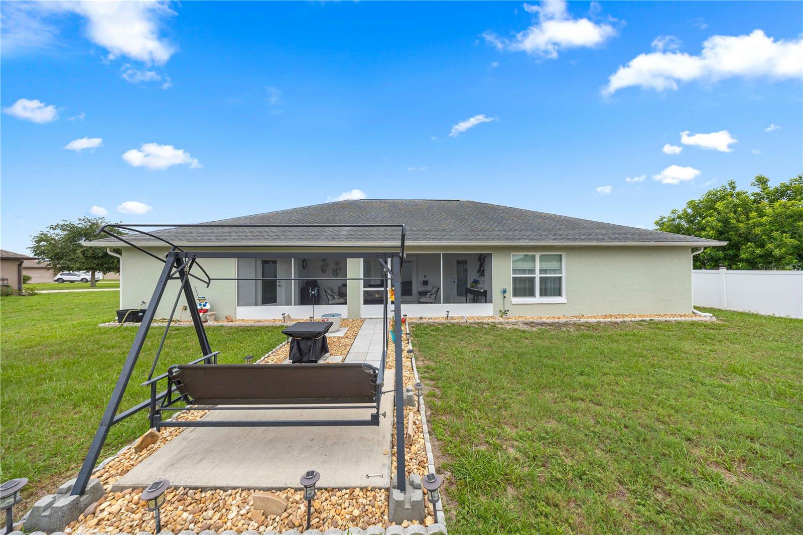 MEADOW GLENN UN 01 - Residential