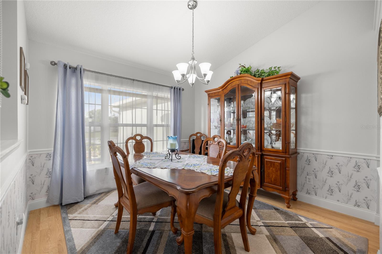 MEADOW GLENN UN 01 - Residential