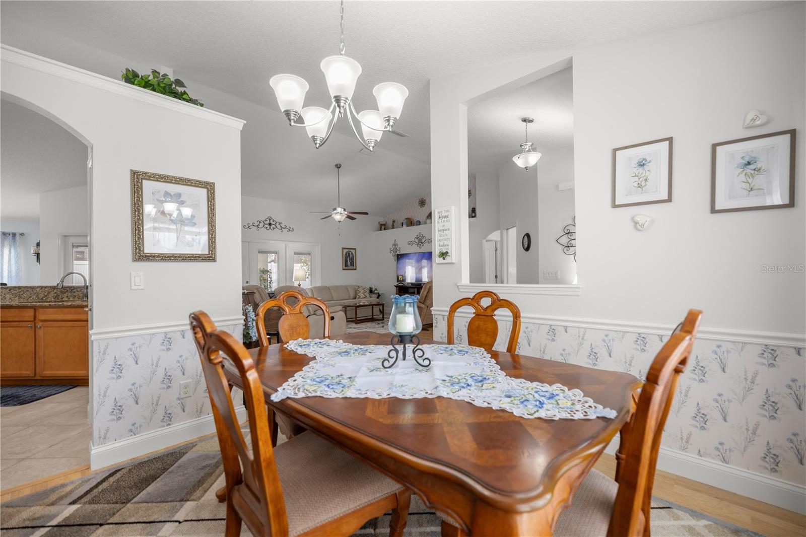 MEADOW GLENN UN 01 - Residential