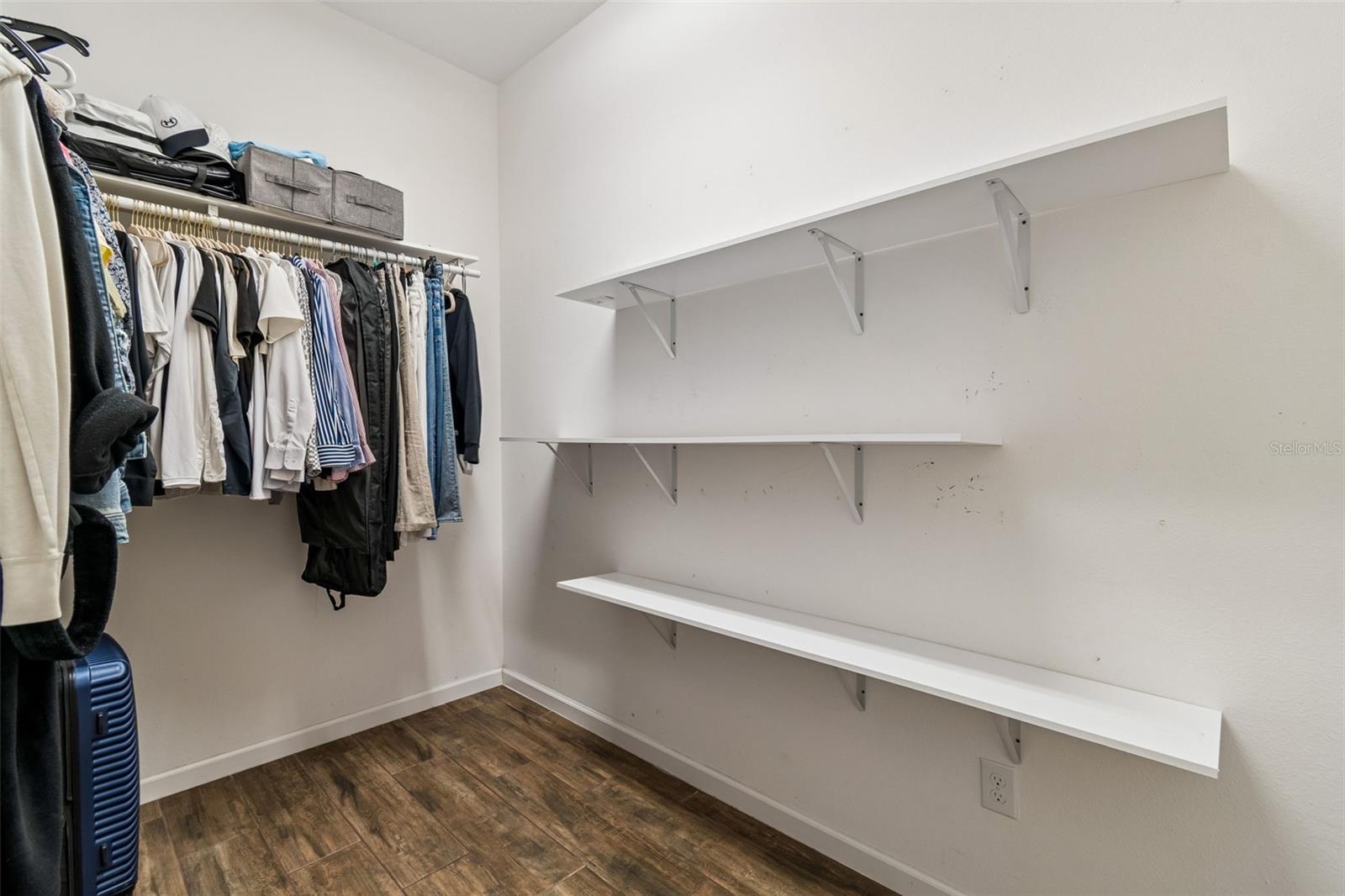 MIRABAY PARCELS 21 & 23 - Residential