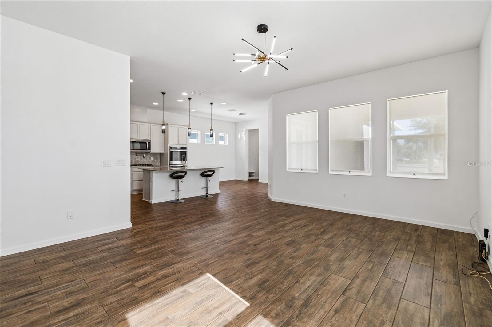 MIRABAY PARCELS 21 & 23 - Residential