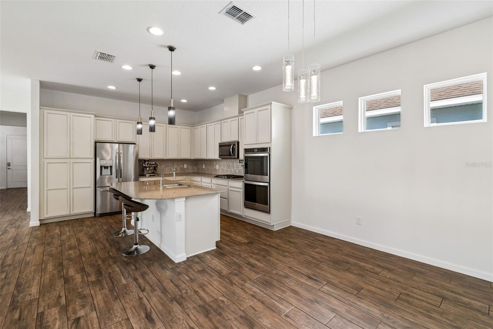 MIRABAY PARCELS 21 & 23 - Residential