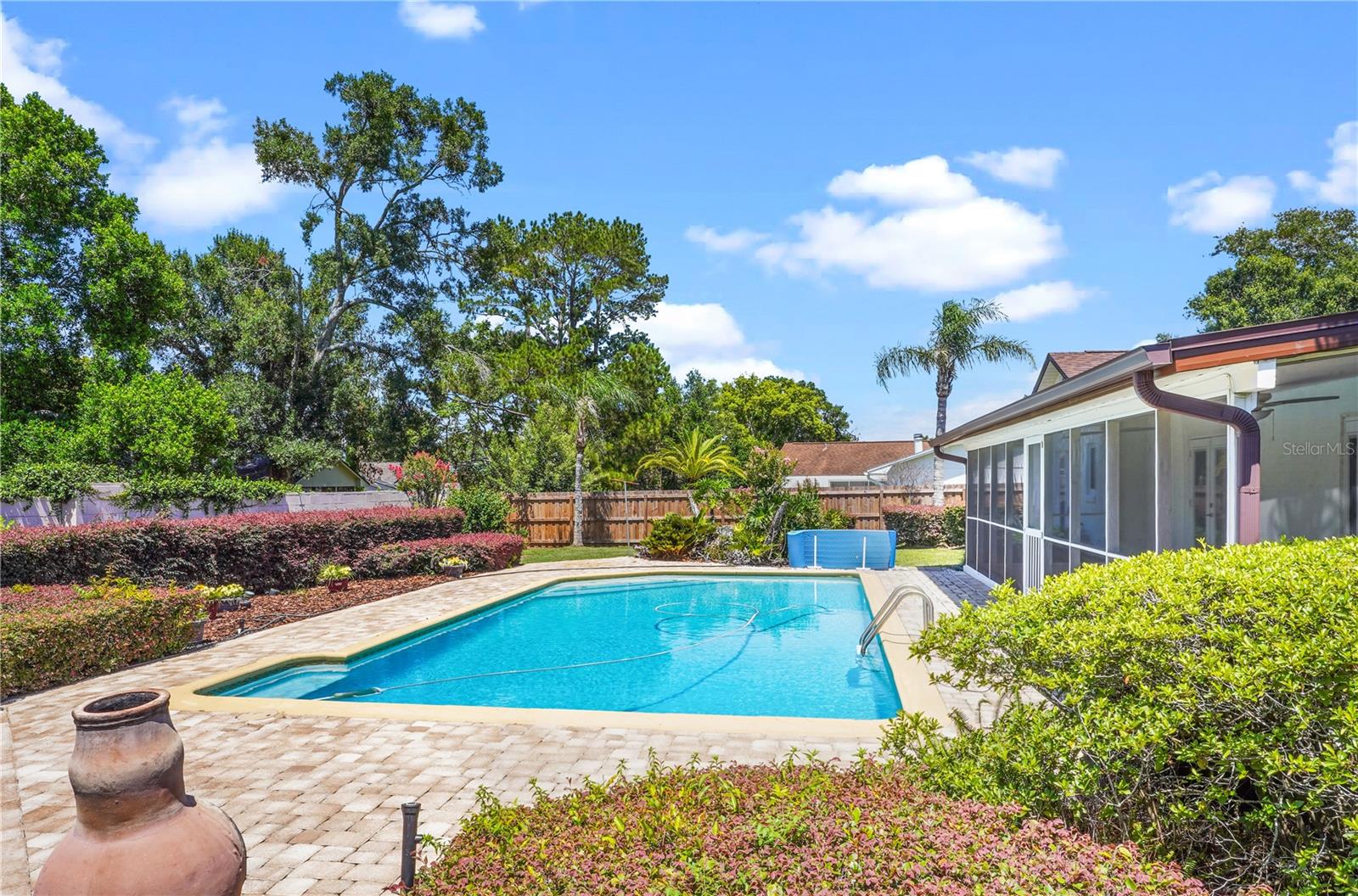 JENNIFER ESTATES - Residential