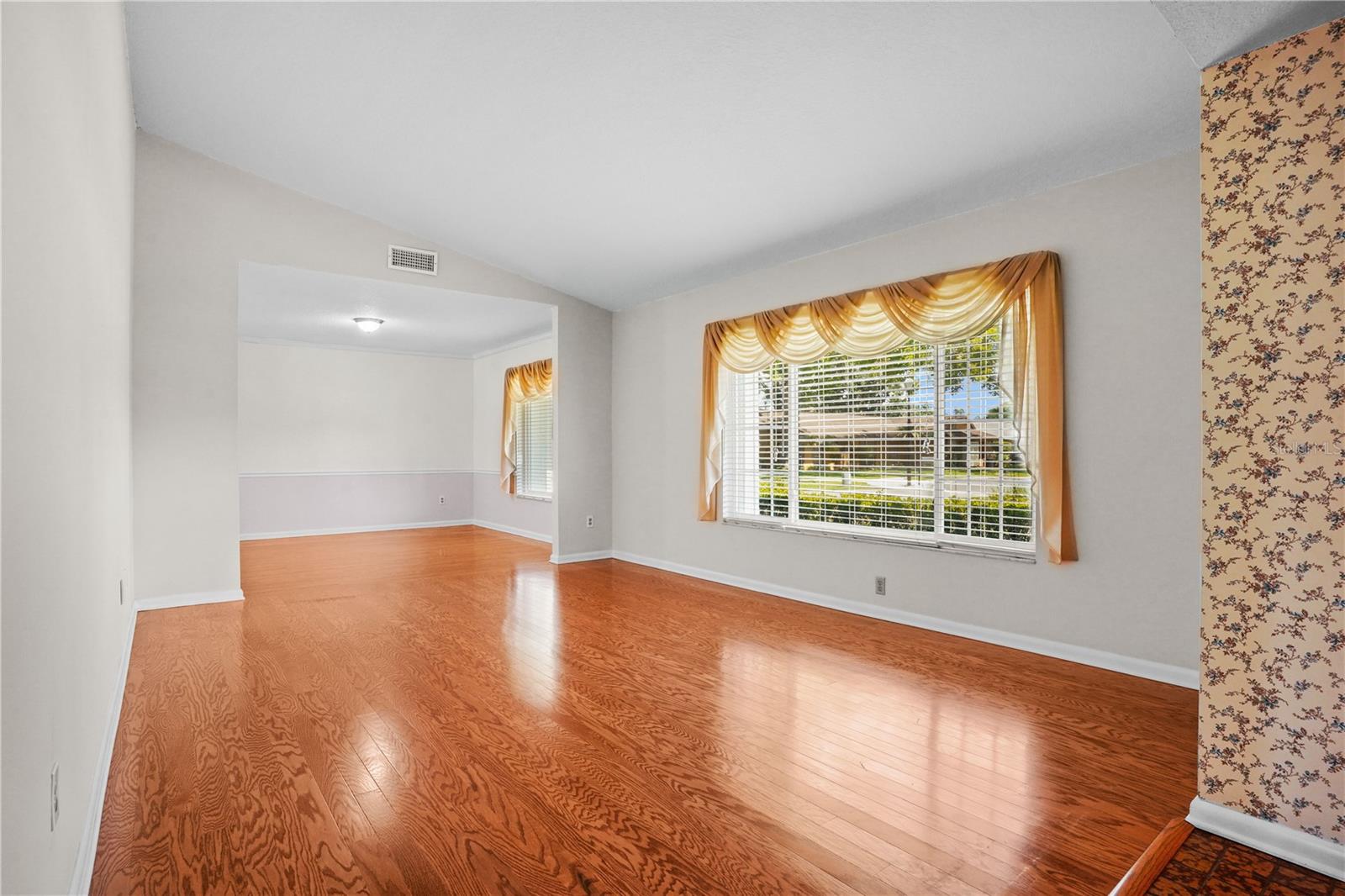 JENNIFER ESTATES - Residential