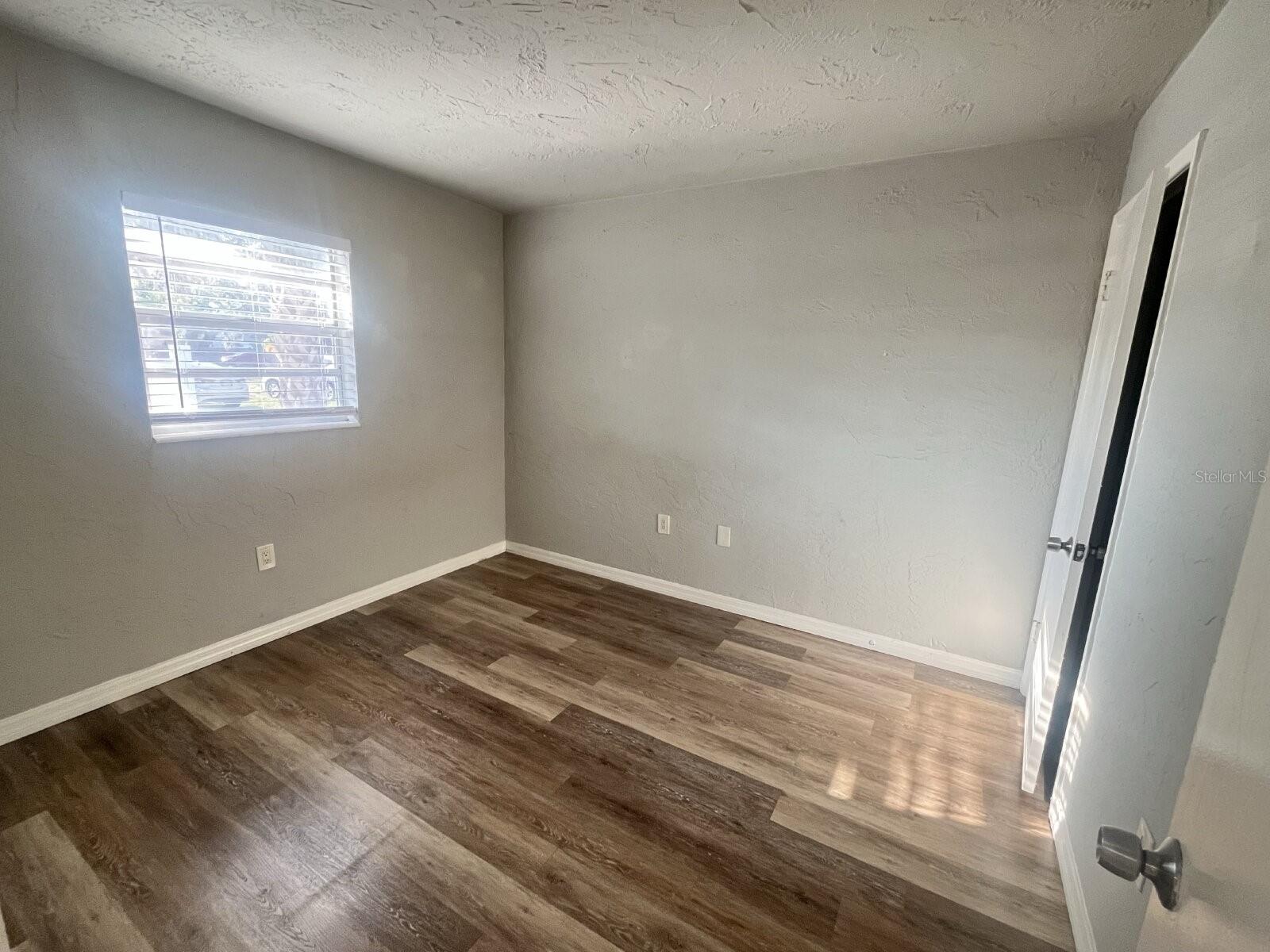 ACREAGE - Residential Lease