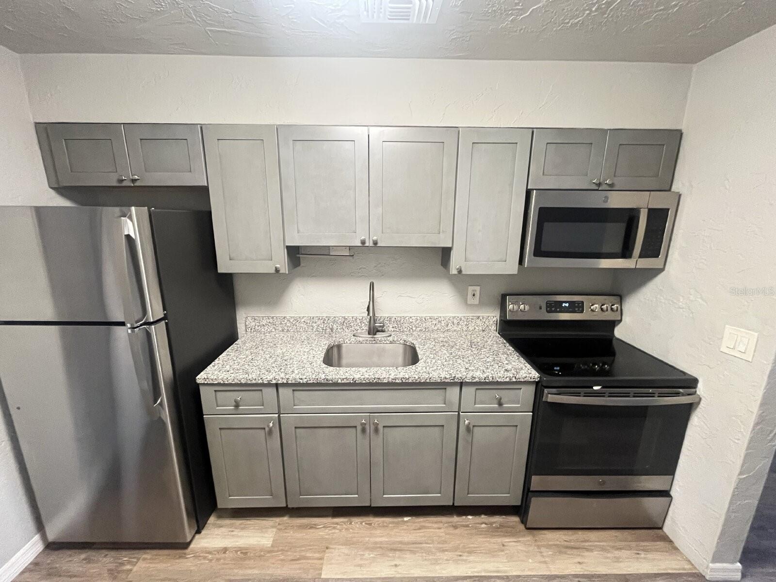 ACREAGE - Residential Lease