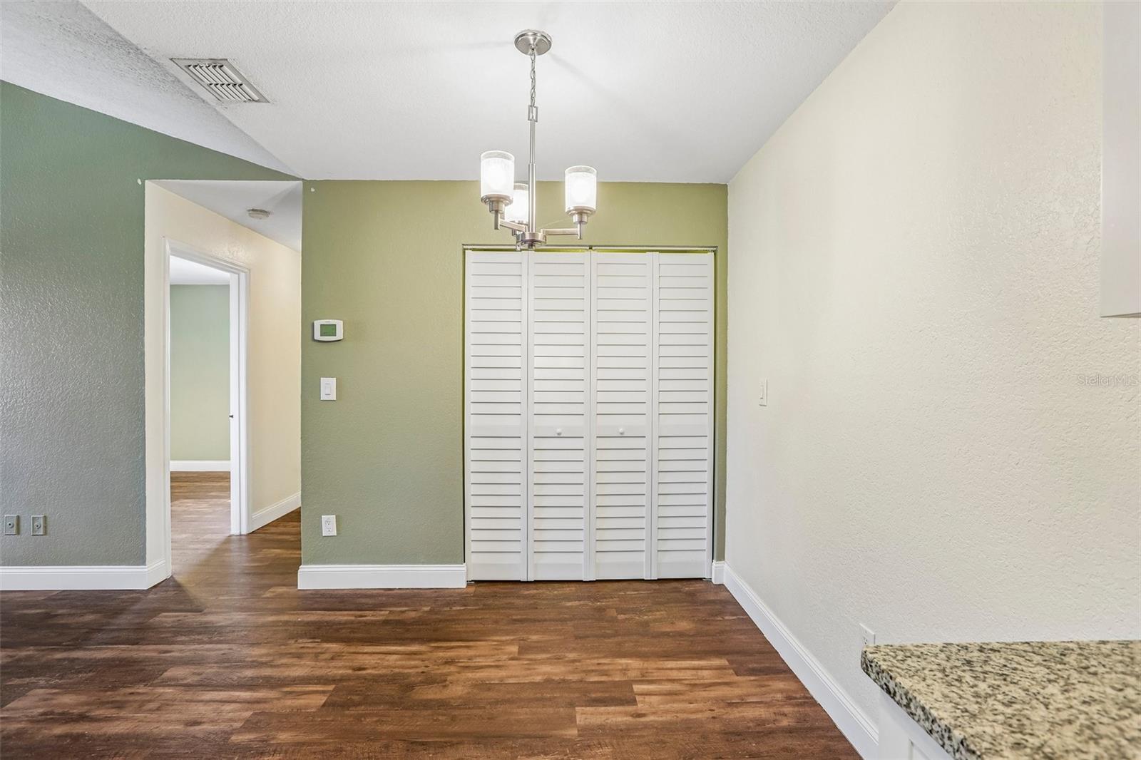 ITOPIA PRIVATE RESIDENCES CONDO - Residential