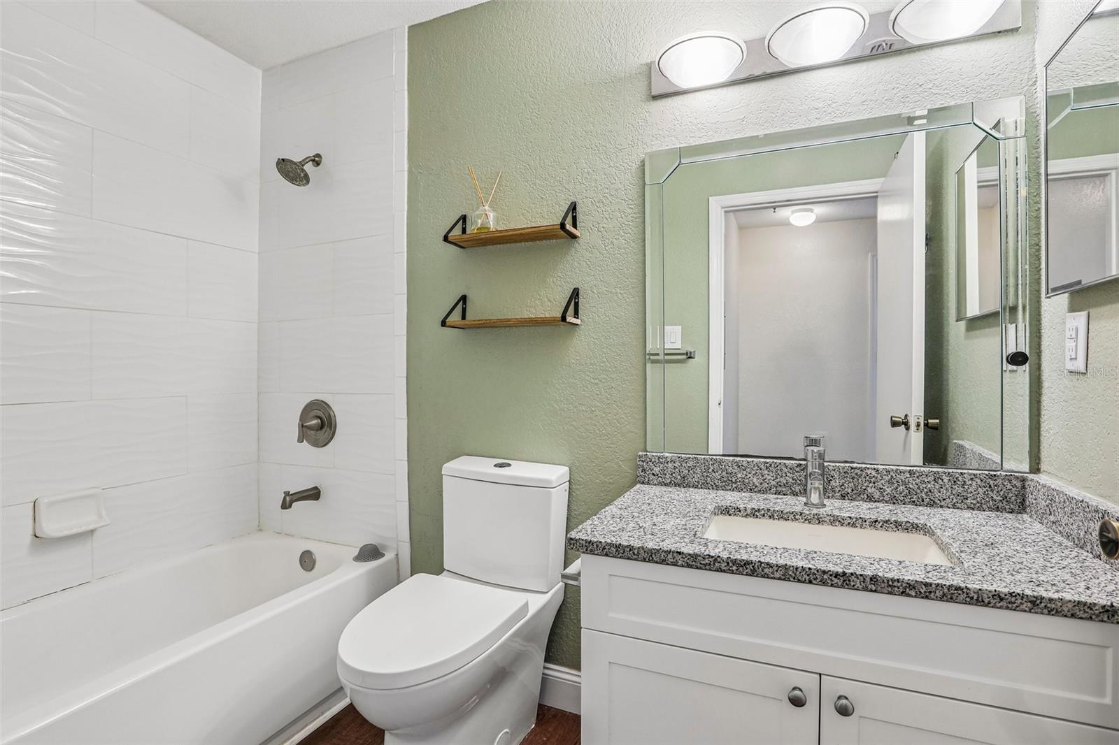 ITOPIA PRIVATE RESIDENCES CONDO - Residential