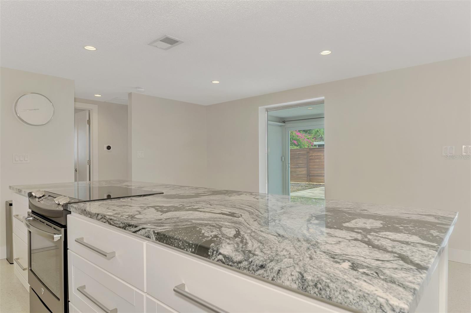 GULF GATE - Residential