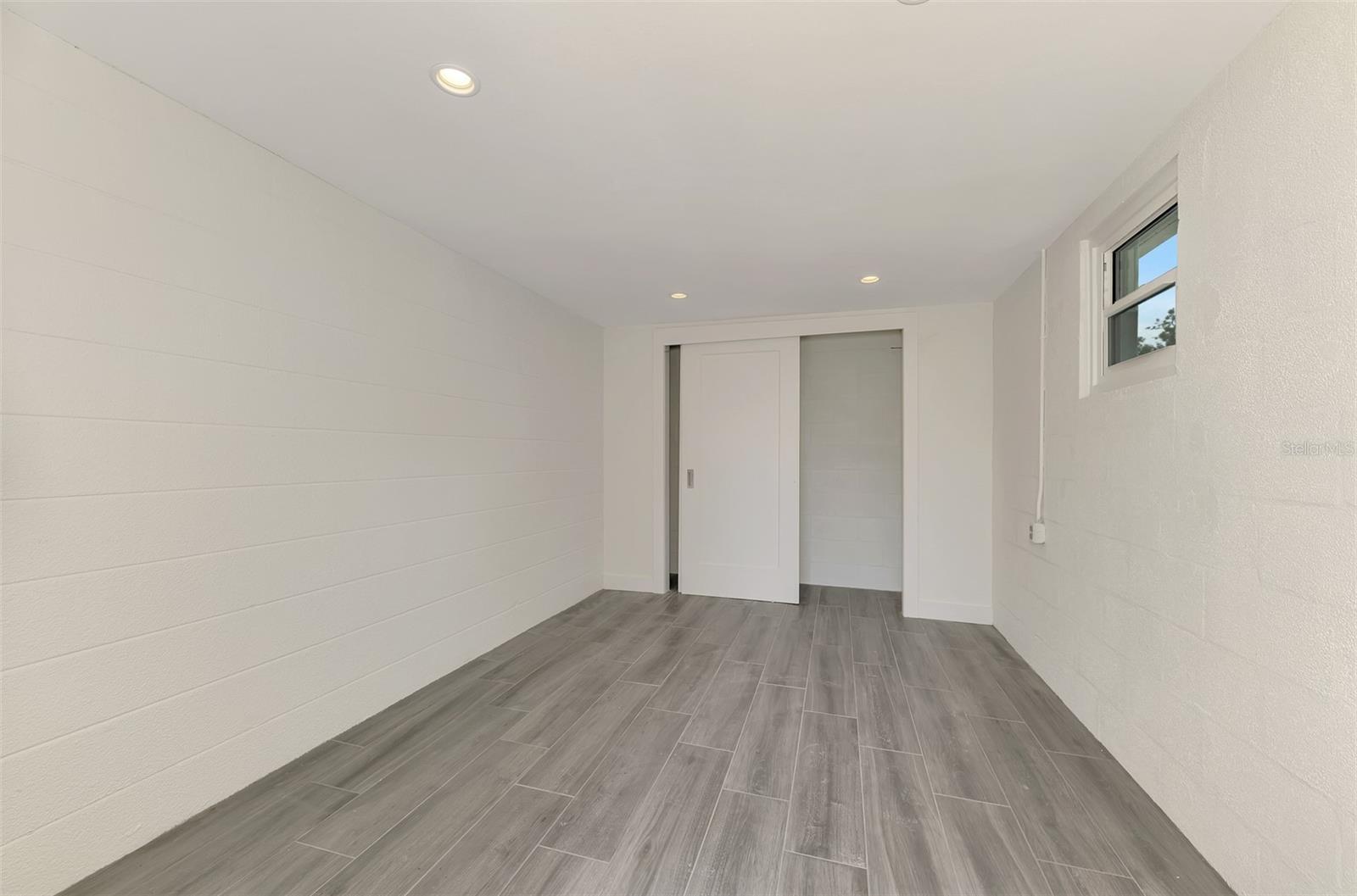 GULF GATE - Residential