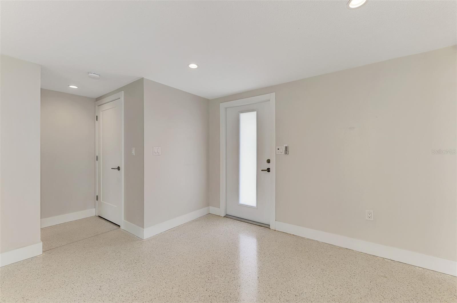 GULF GATE - Residential