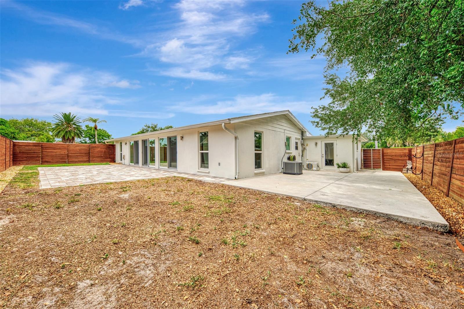 GULF GATE - Residential