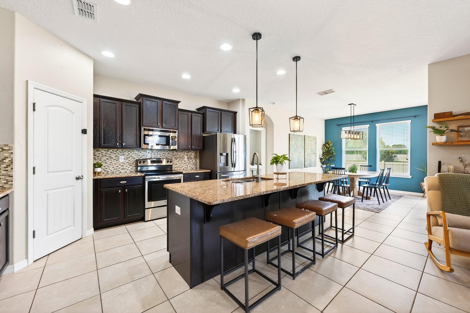 BROOKSHIRE SUB - Residential