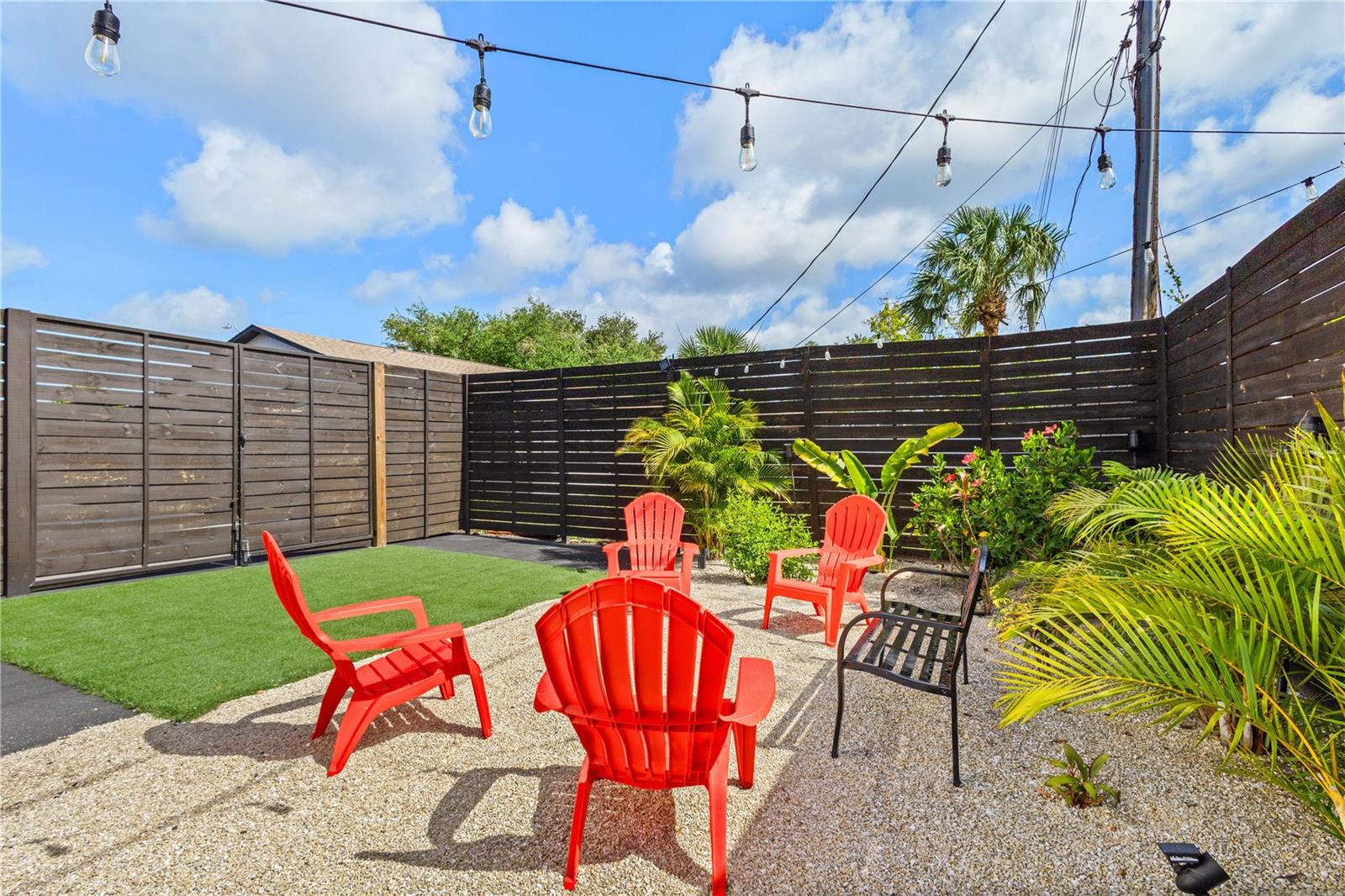 CORTEZ GARDENS FIRST SEC - Residential